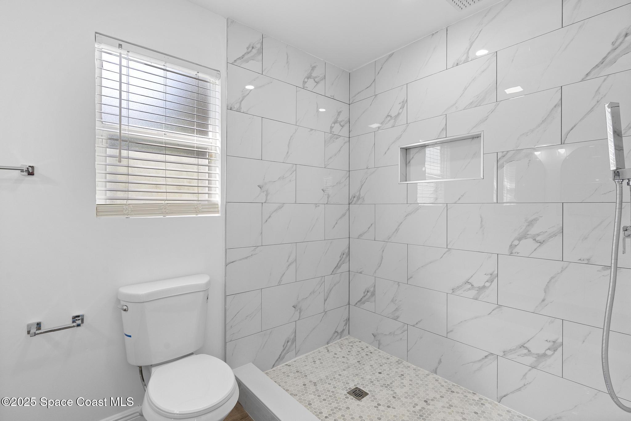 4315 Curtis Boulevard