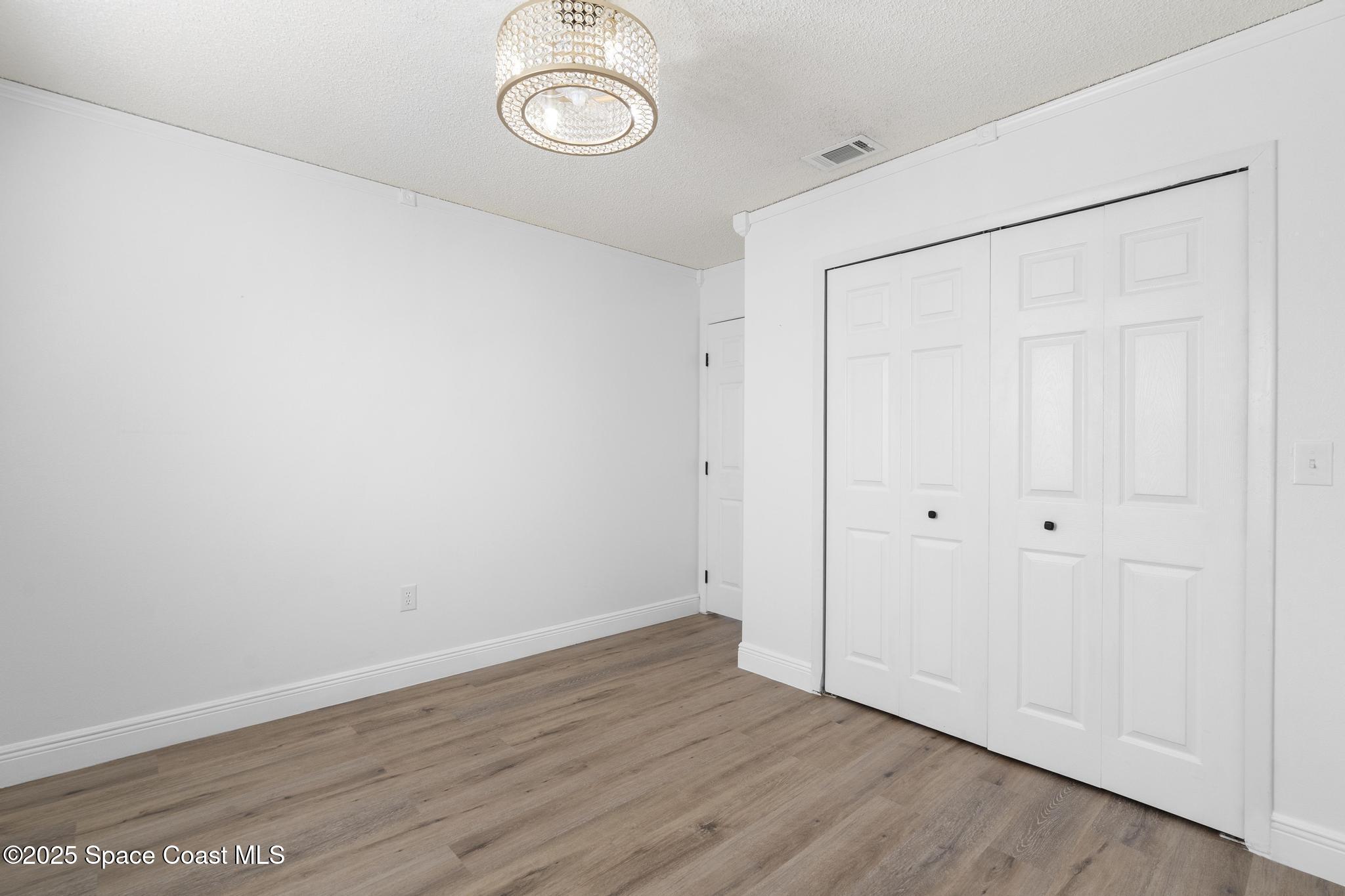 4315 Curtis Boulevard