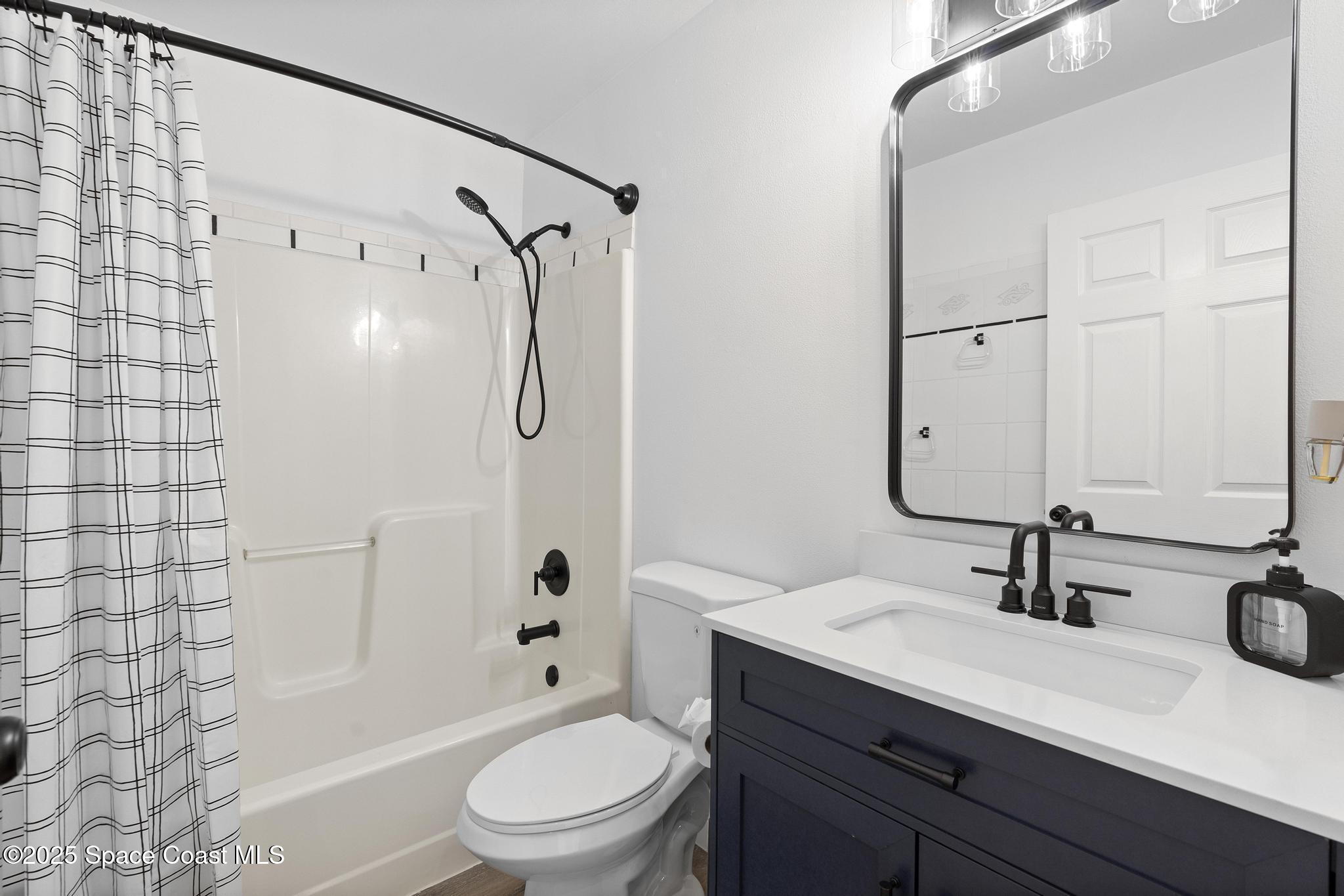 4315 Curtis Boulevard