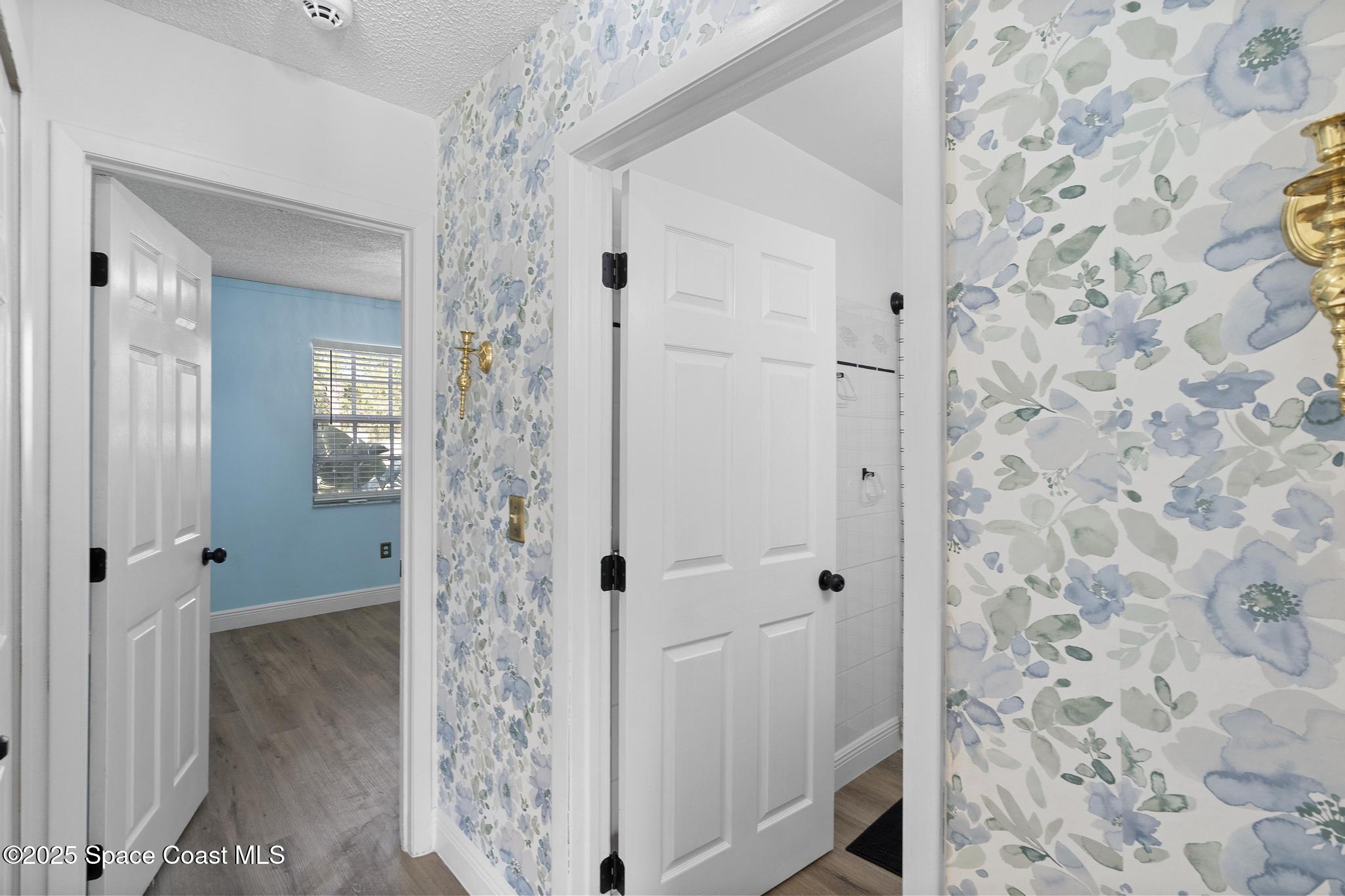 4315 Curtis Boulevard