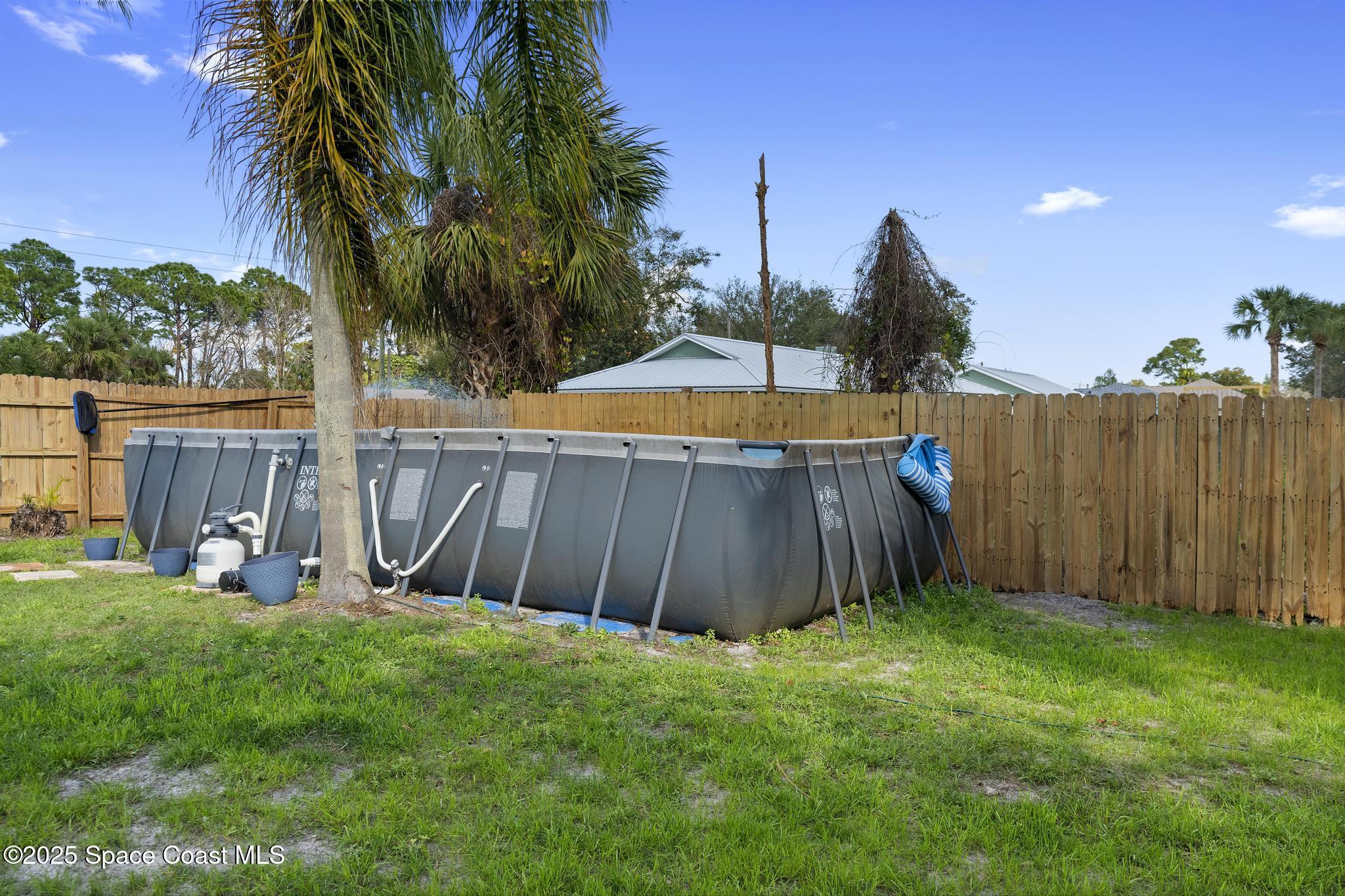 4315 Curtis Boulevard