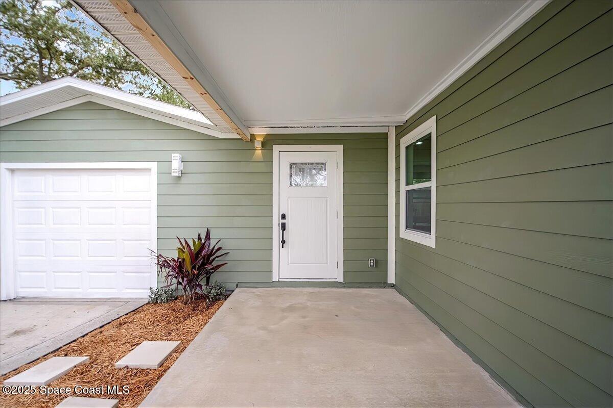 1045 Genevieve Avenue