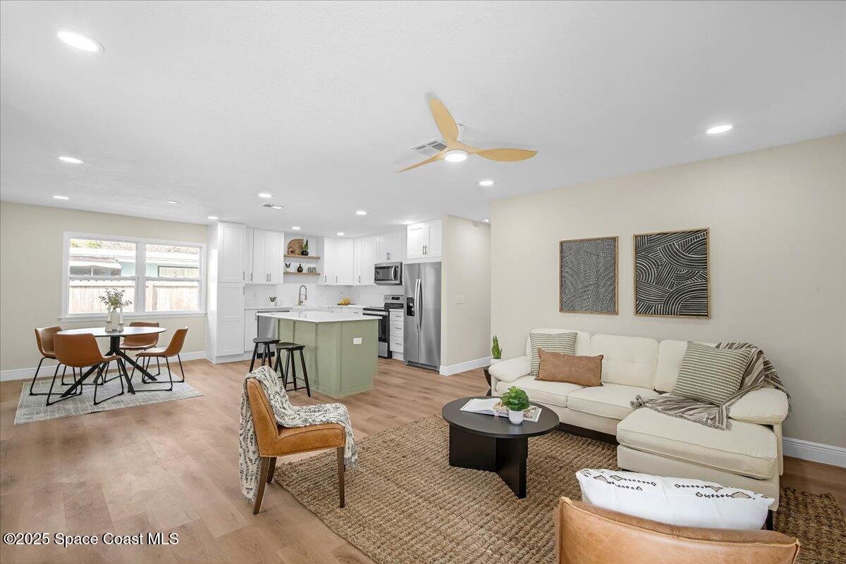 1045 Genevieve Avenue