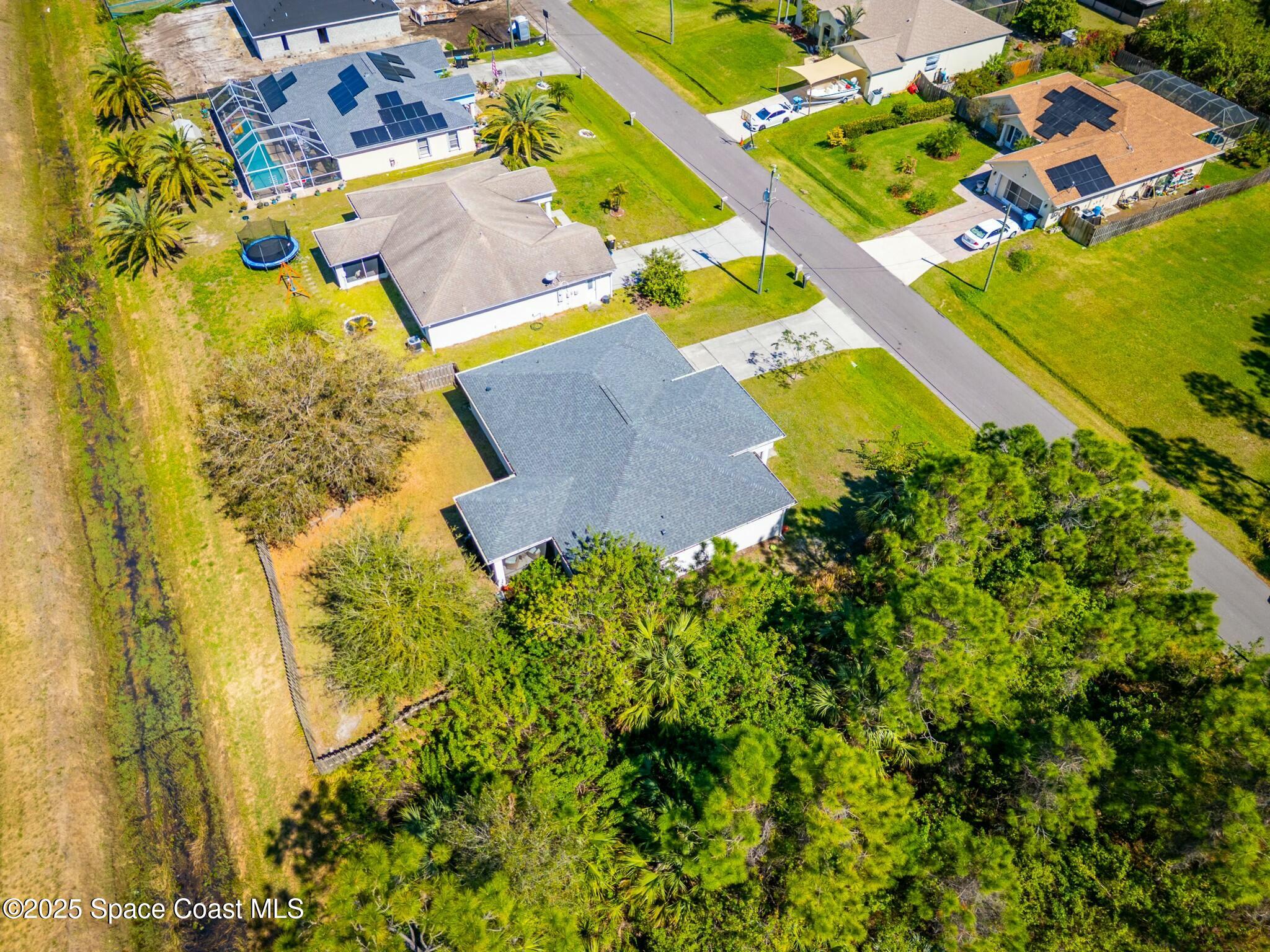 2674 Lakeland Avenue SW