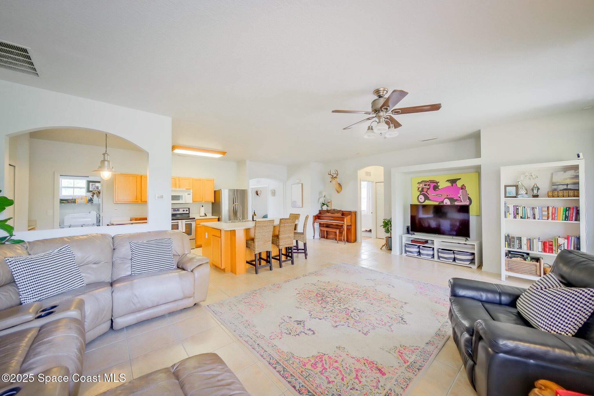 2674 Lakeland Avenue SW