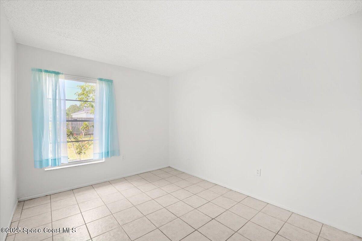 326 Brescia Street NE