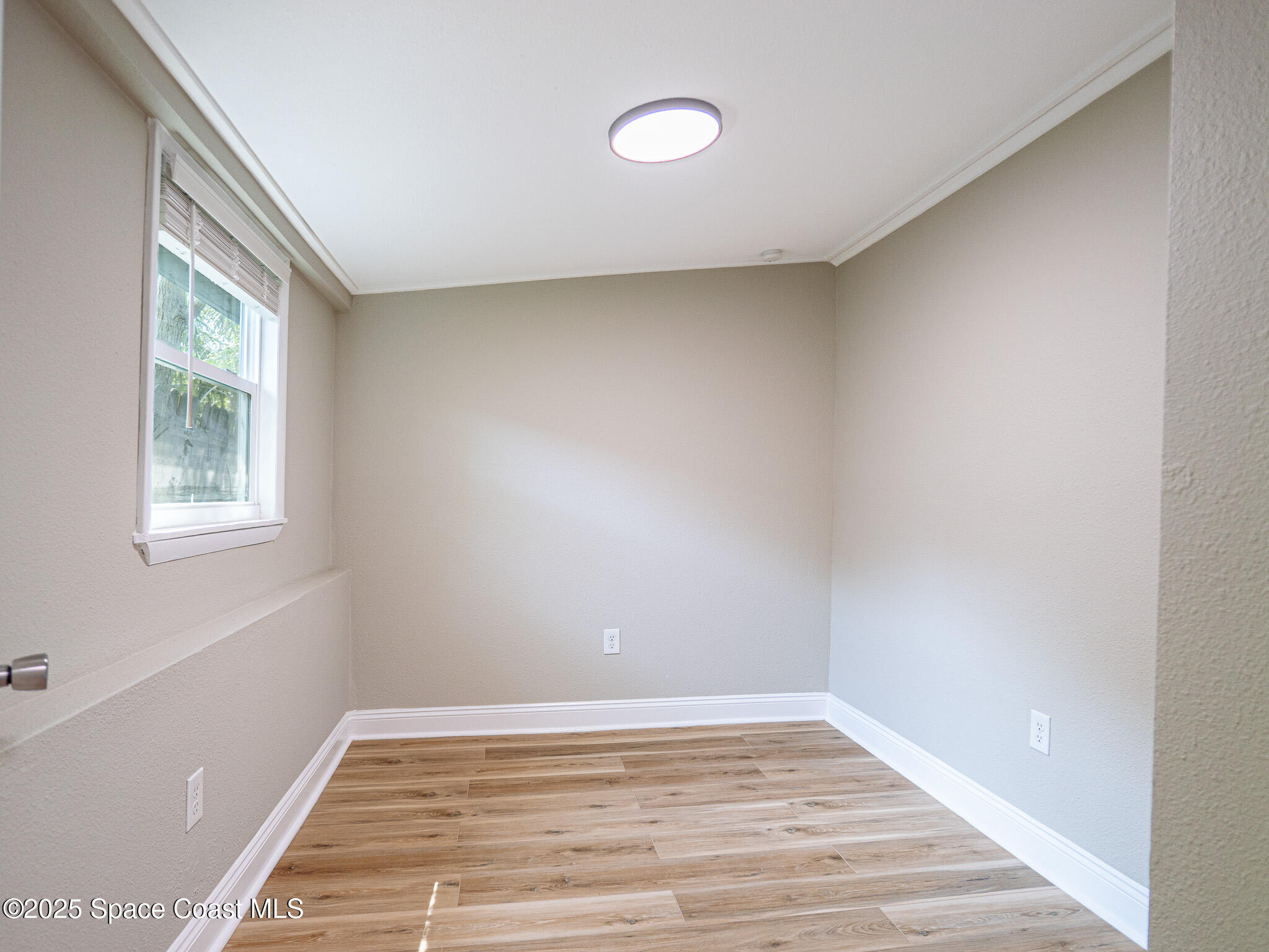 1229 Deneece Terrace
