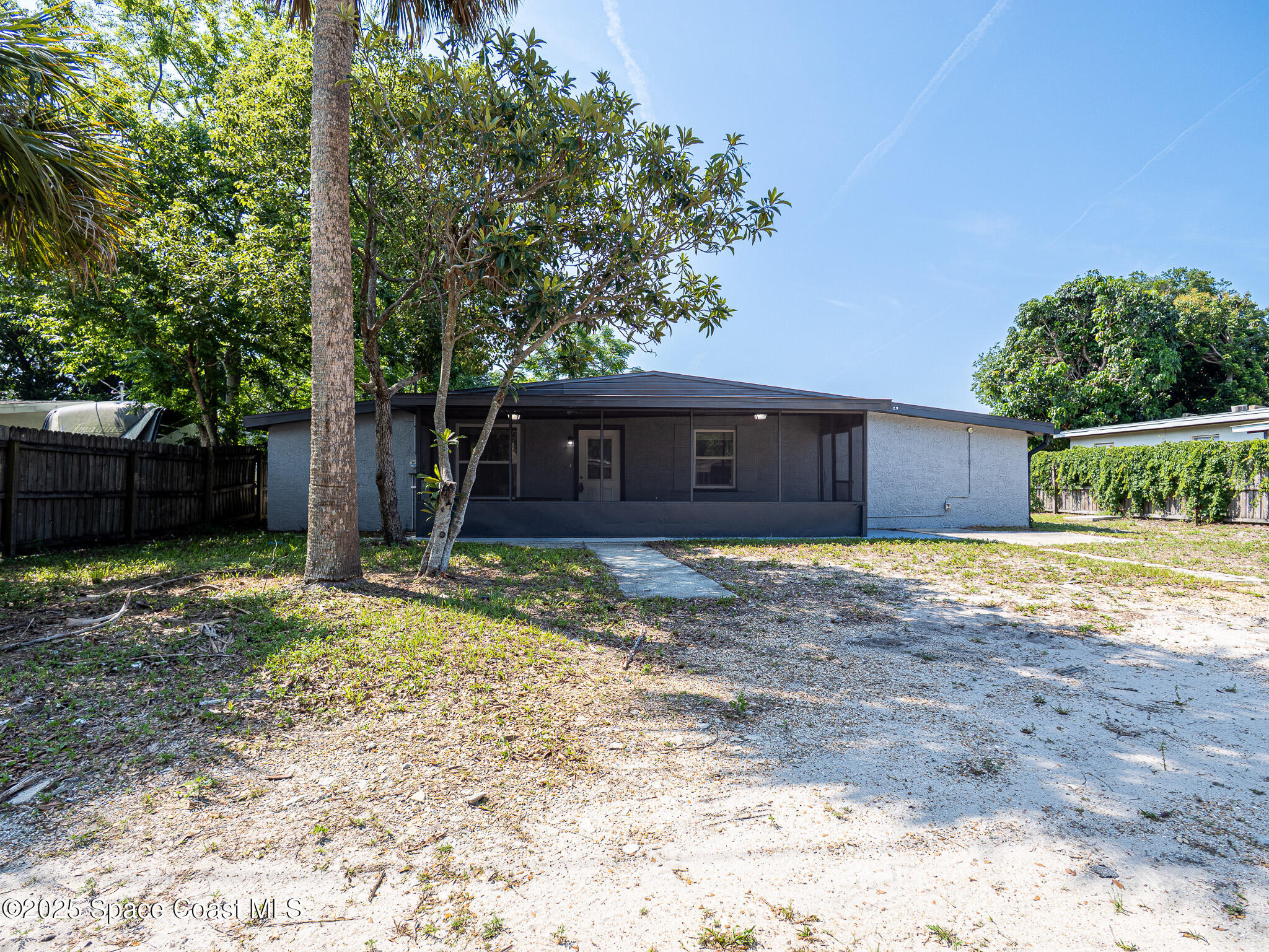 1229 Deneece Terrace