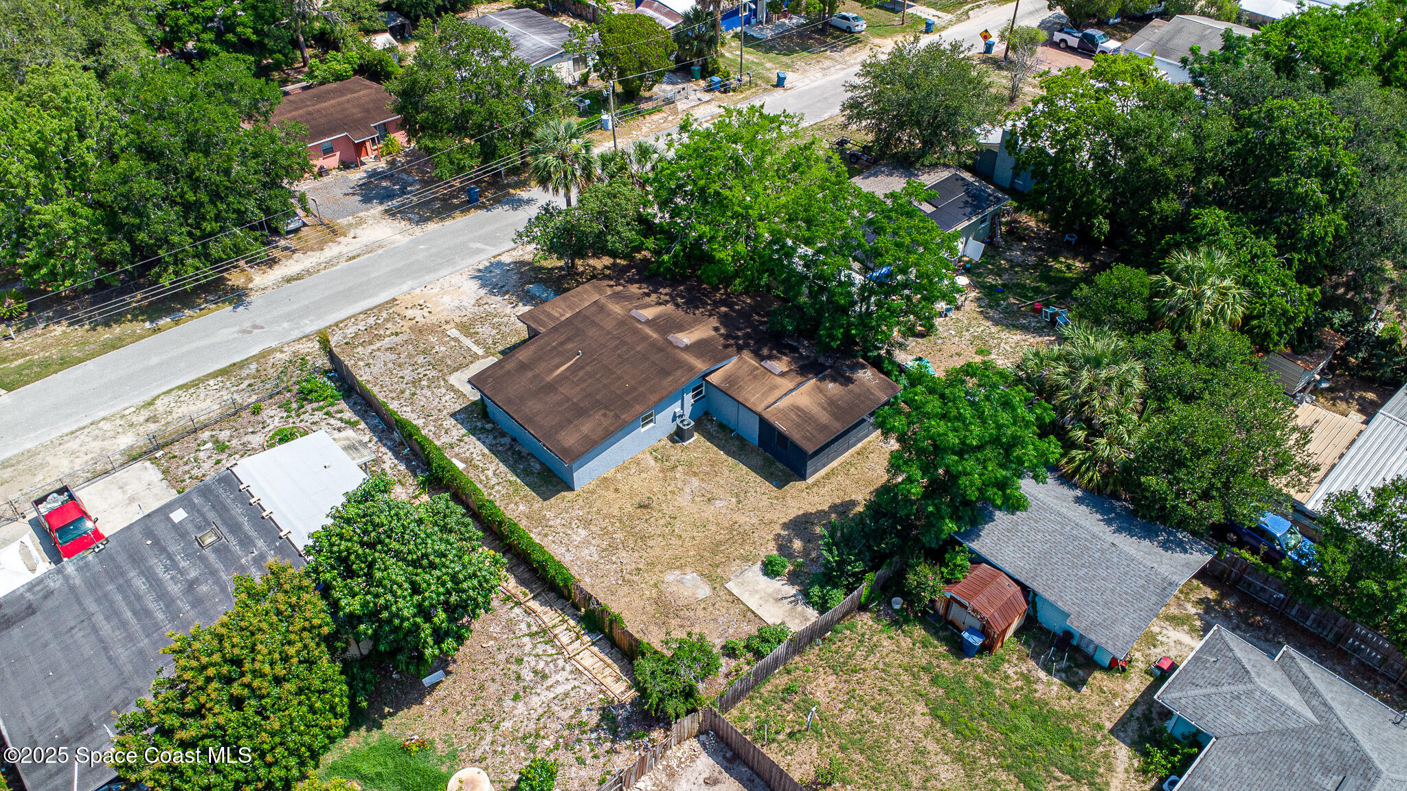 1229 Deneece Terrace