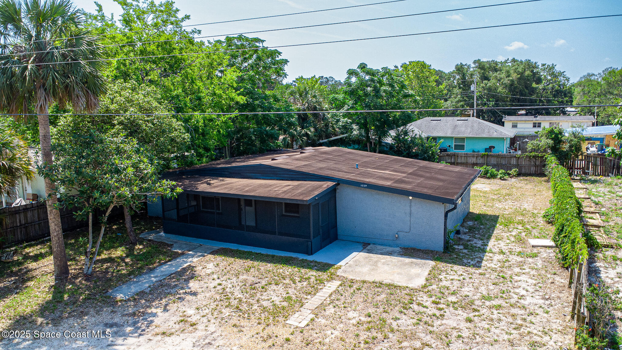1229 Deneece Terrace
