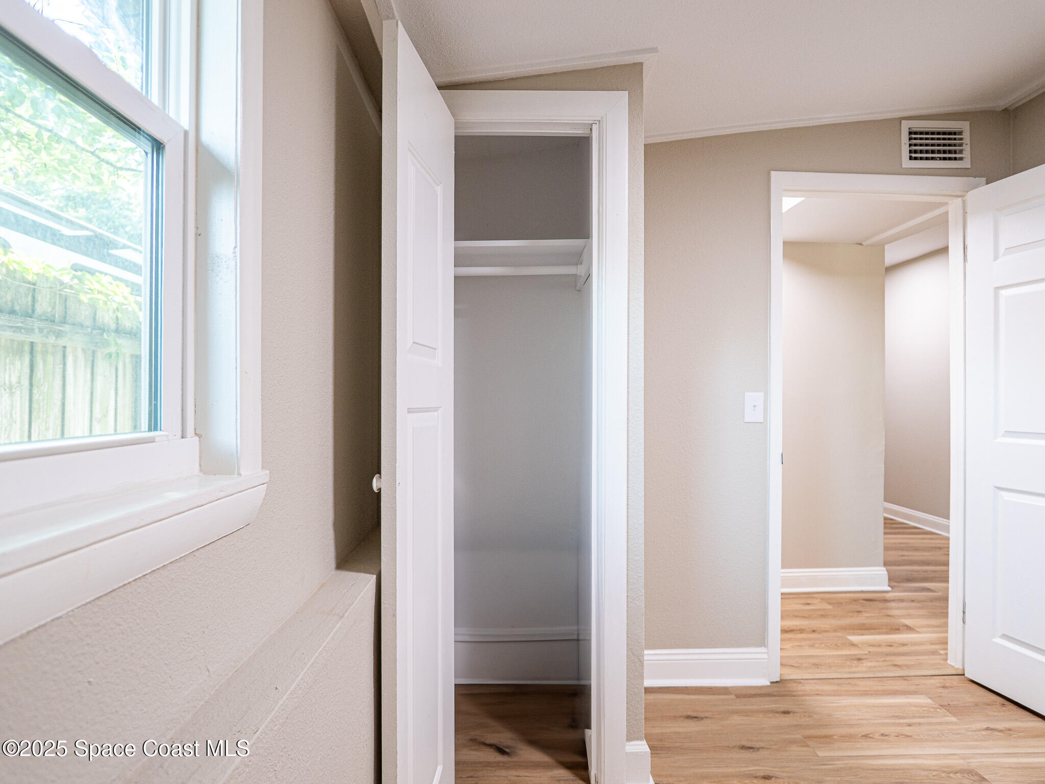 1229 Deneece Terrace