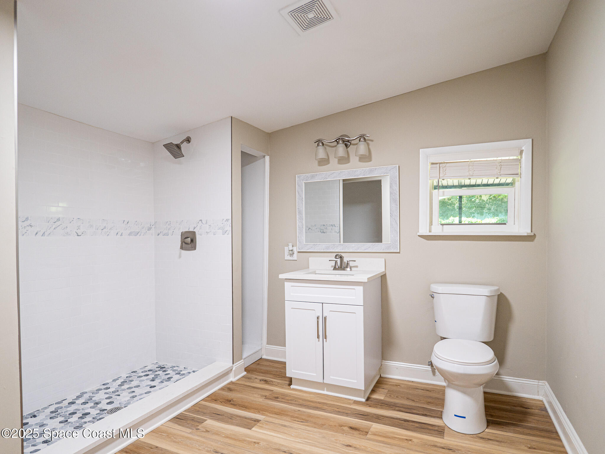 1229 Deneece Terrace