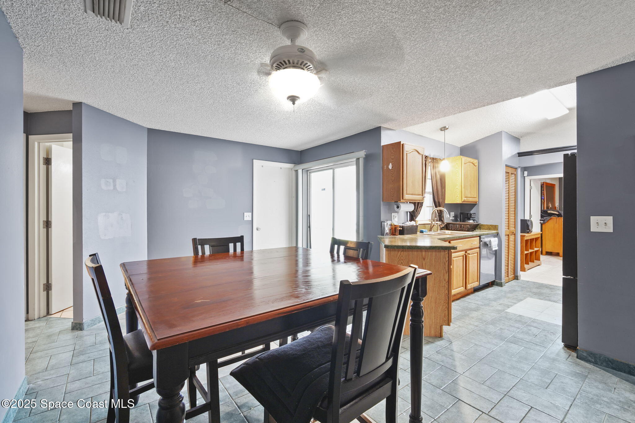 627 Firestone Street NE