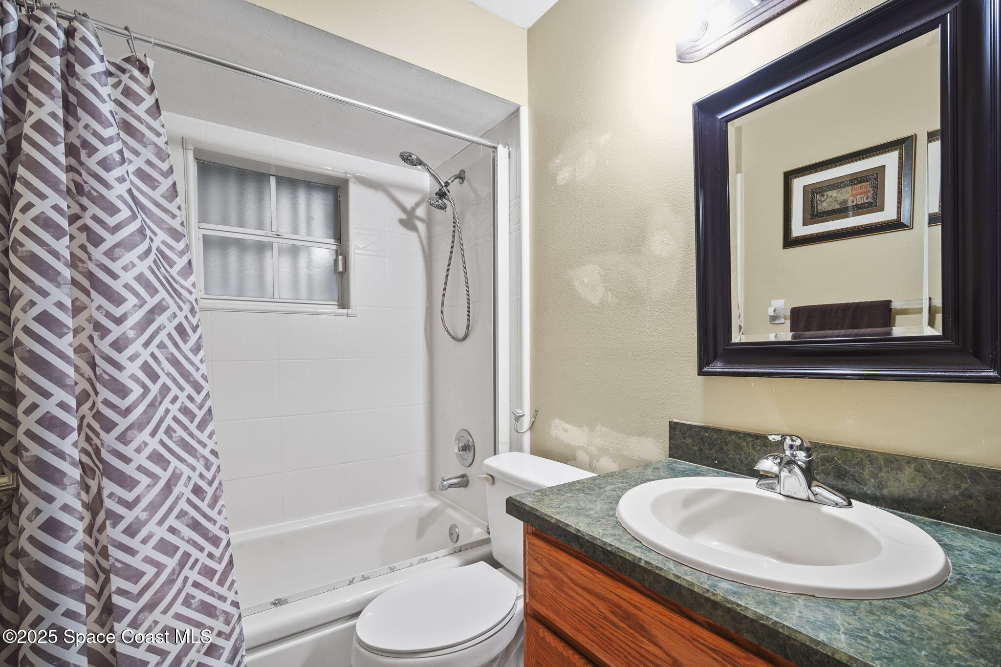 627 Firestone Street NE