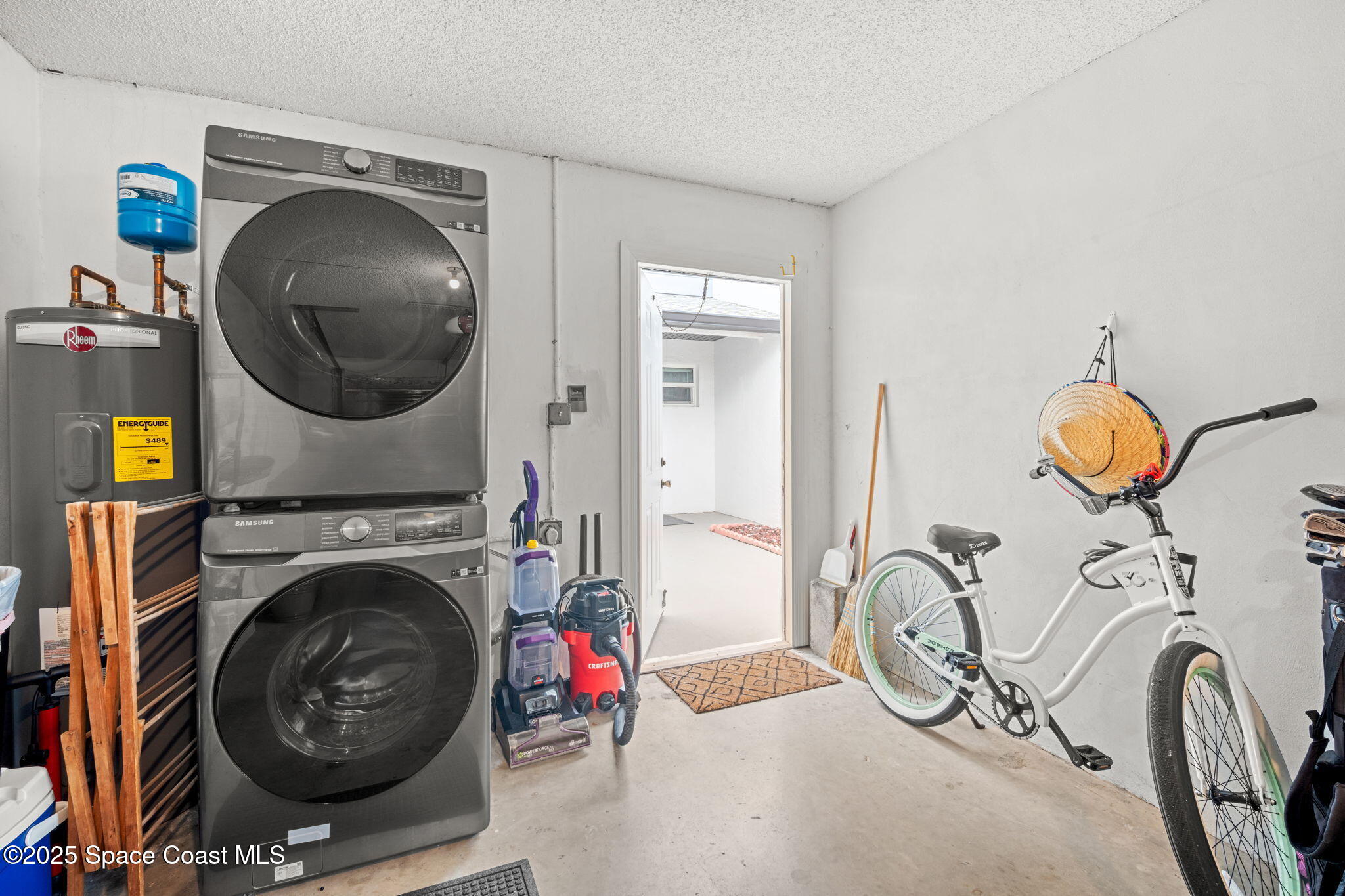 748 Palm Springs Circle