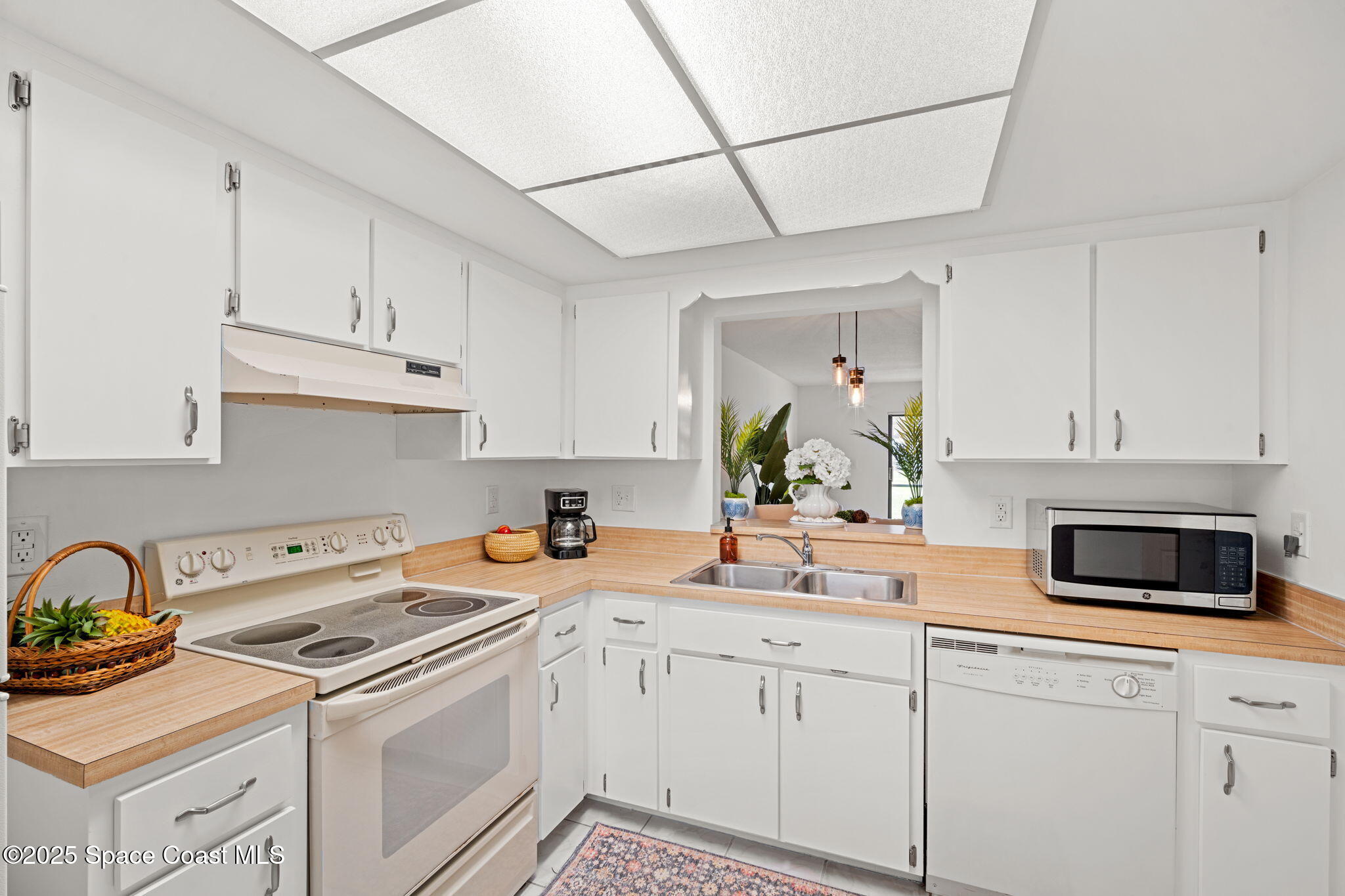 748 Palm Springs Circle