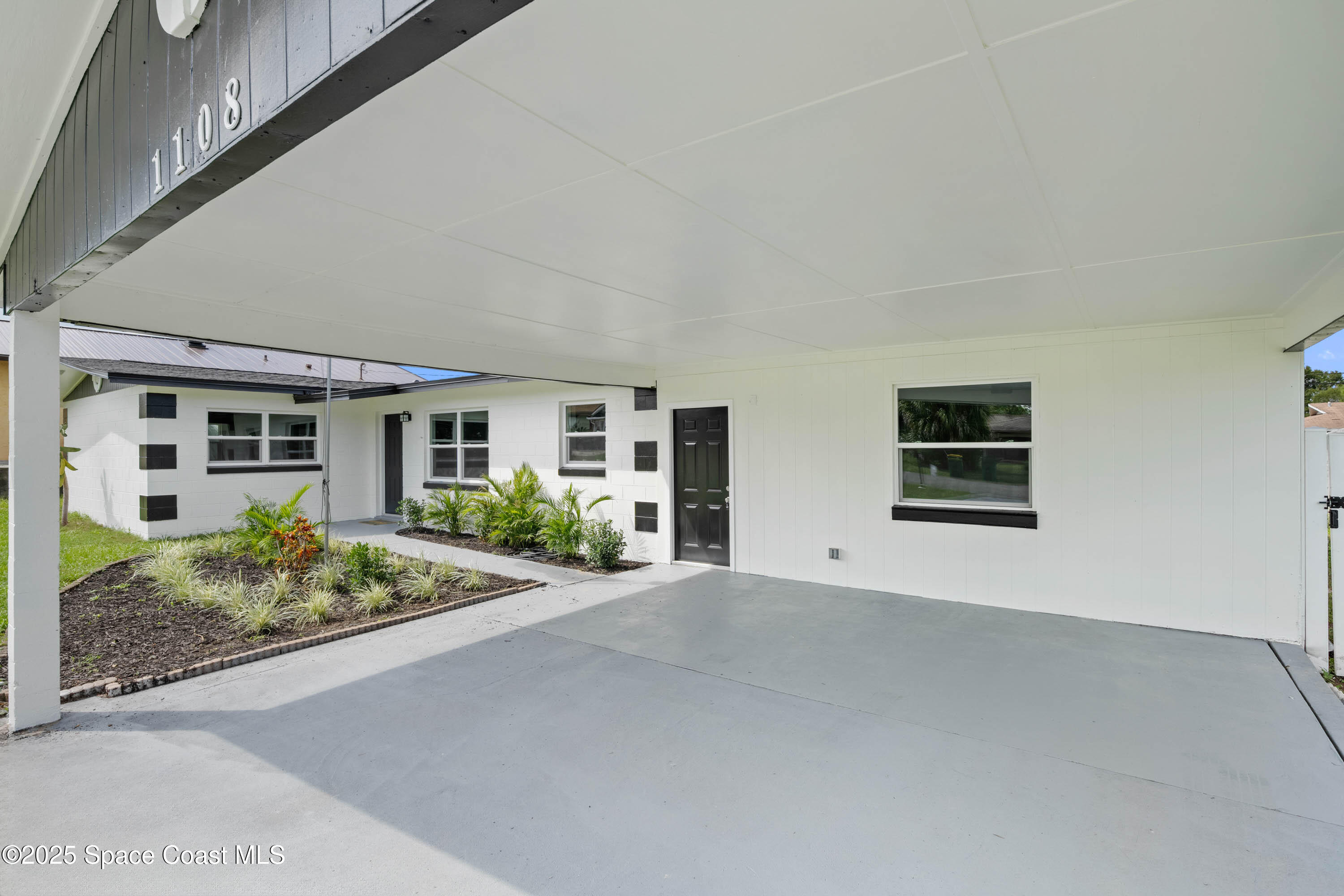 1108 Vineland Street