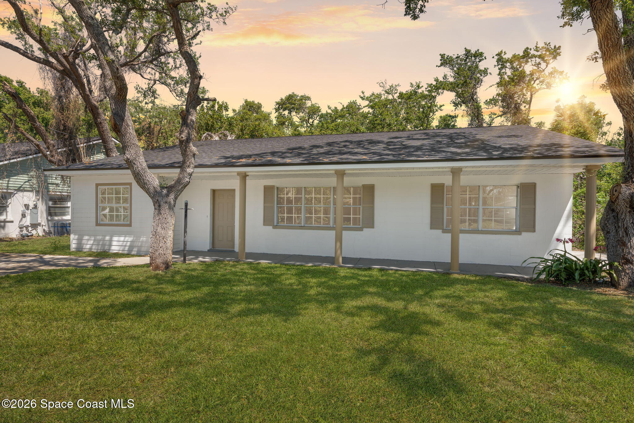1564 Grandview Way
