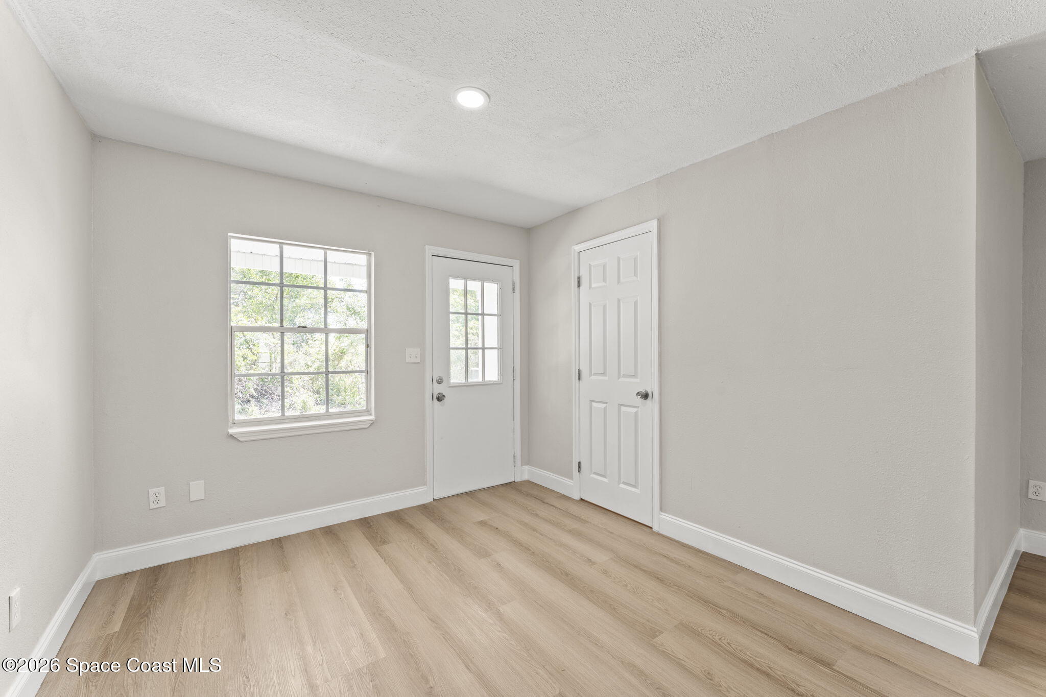 1564 Grandview Way