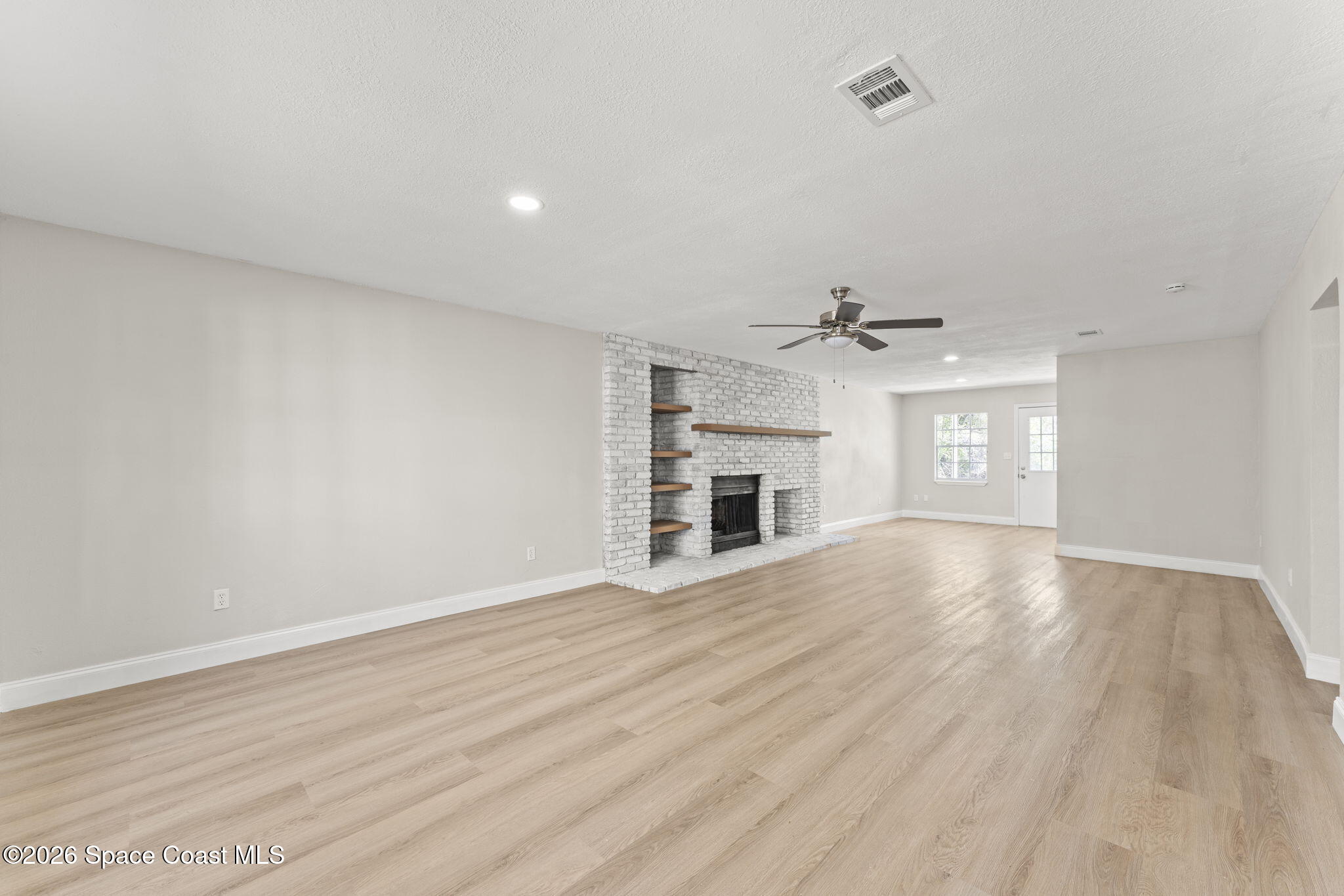 1564 Grandview Way