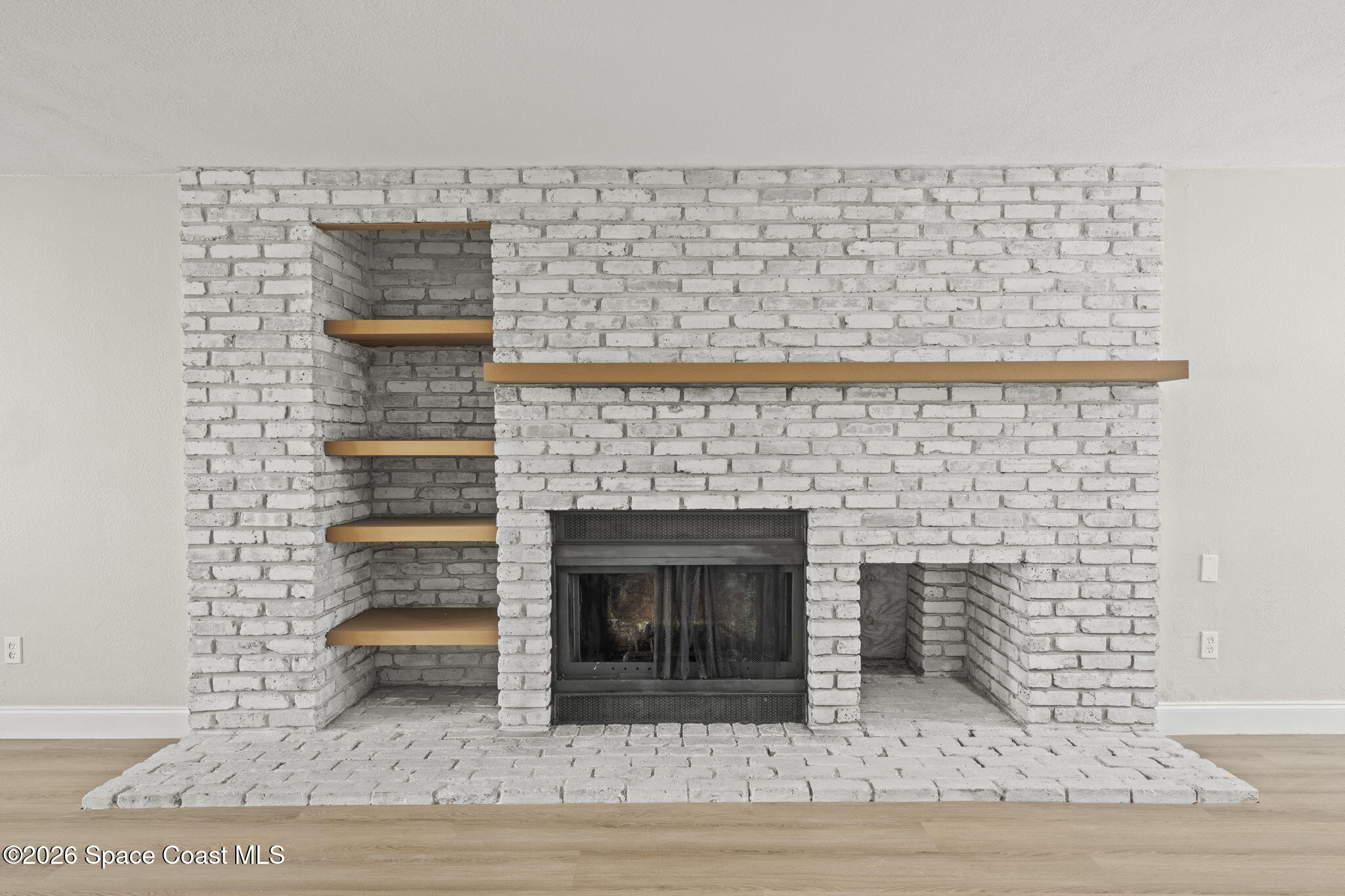 1564 Grandview Way