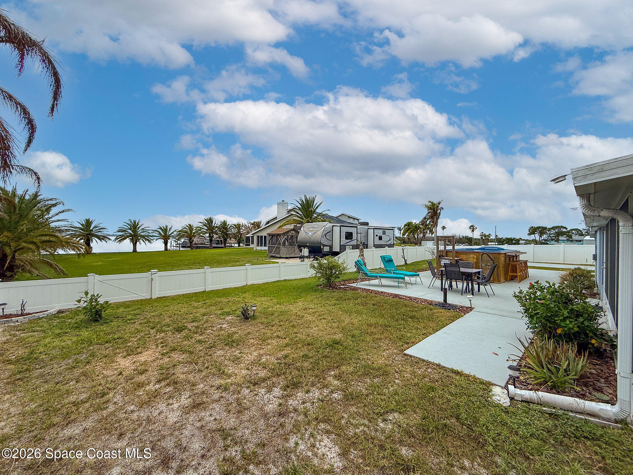 425 Newfound Harbor Drive