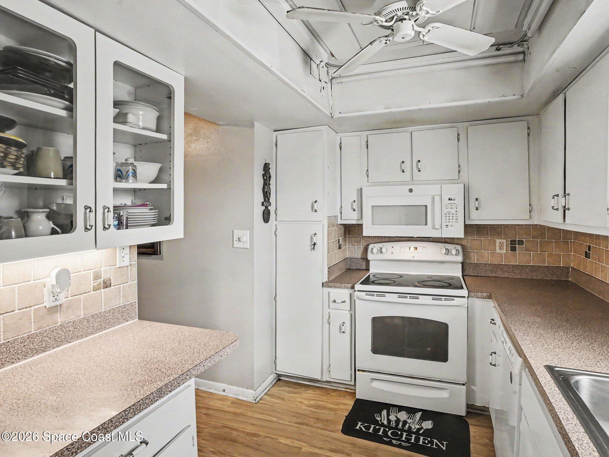 3135 Shady Dell Lane 215
