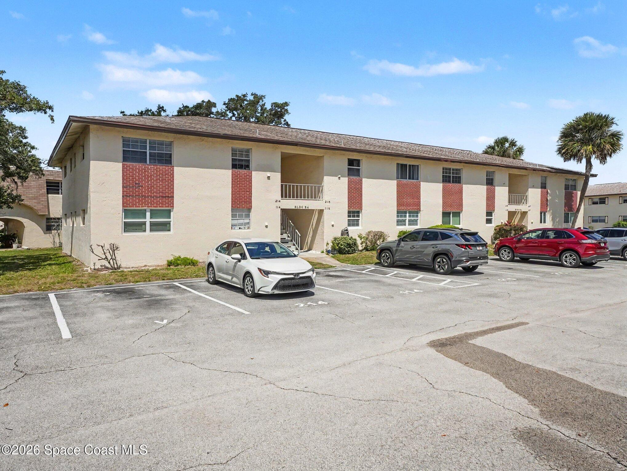3135 Shady Dell Lane 215