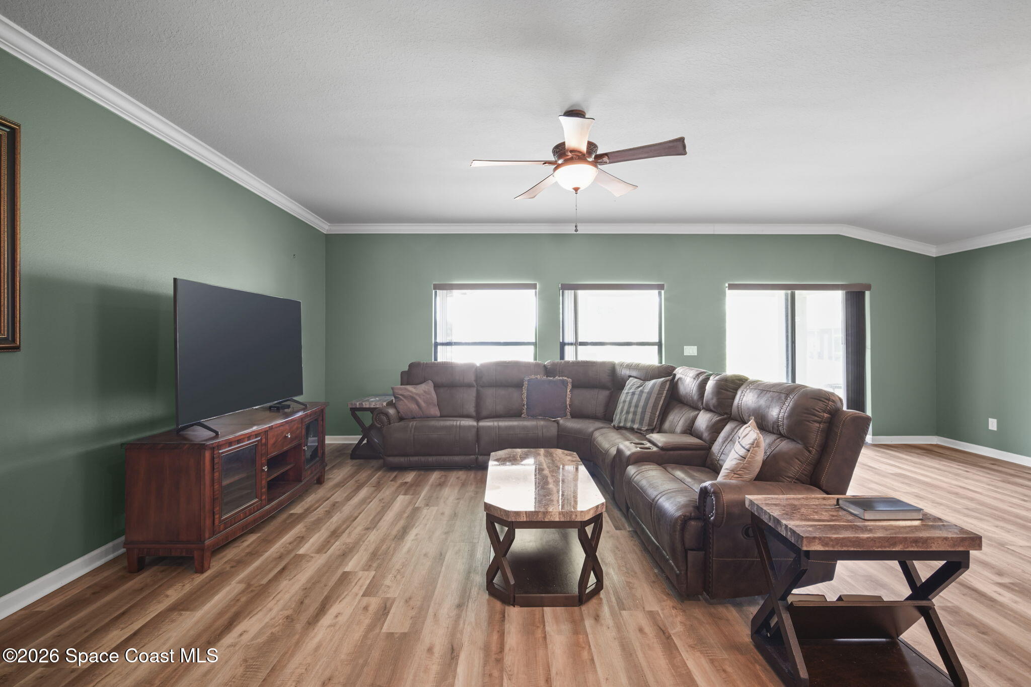 345 Dryden Circle