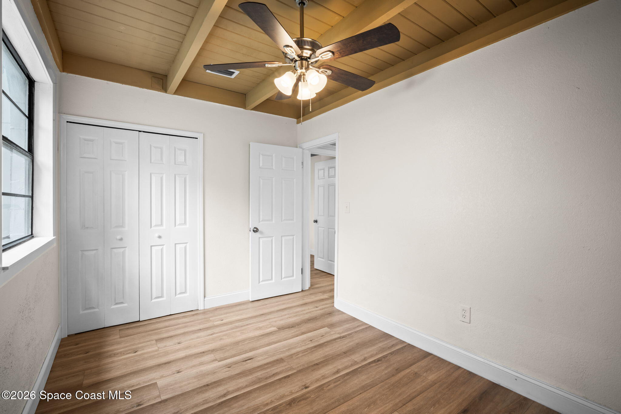 1576 Grandview Way
