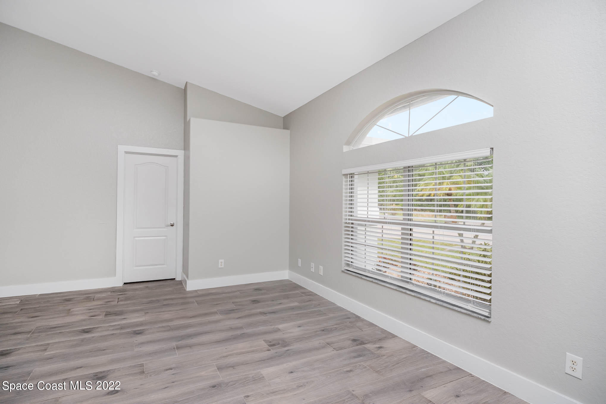 1896 Andover Street NW