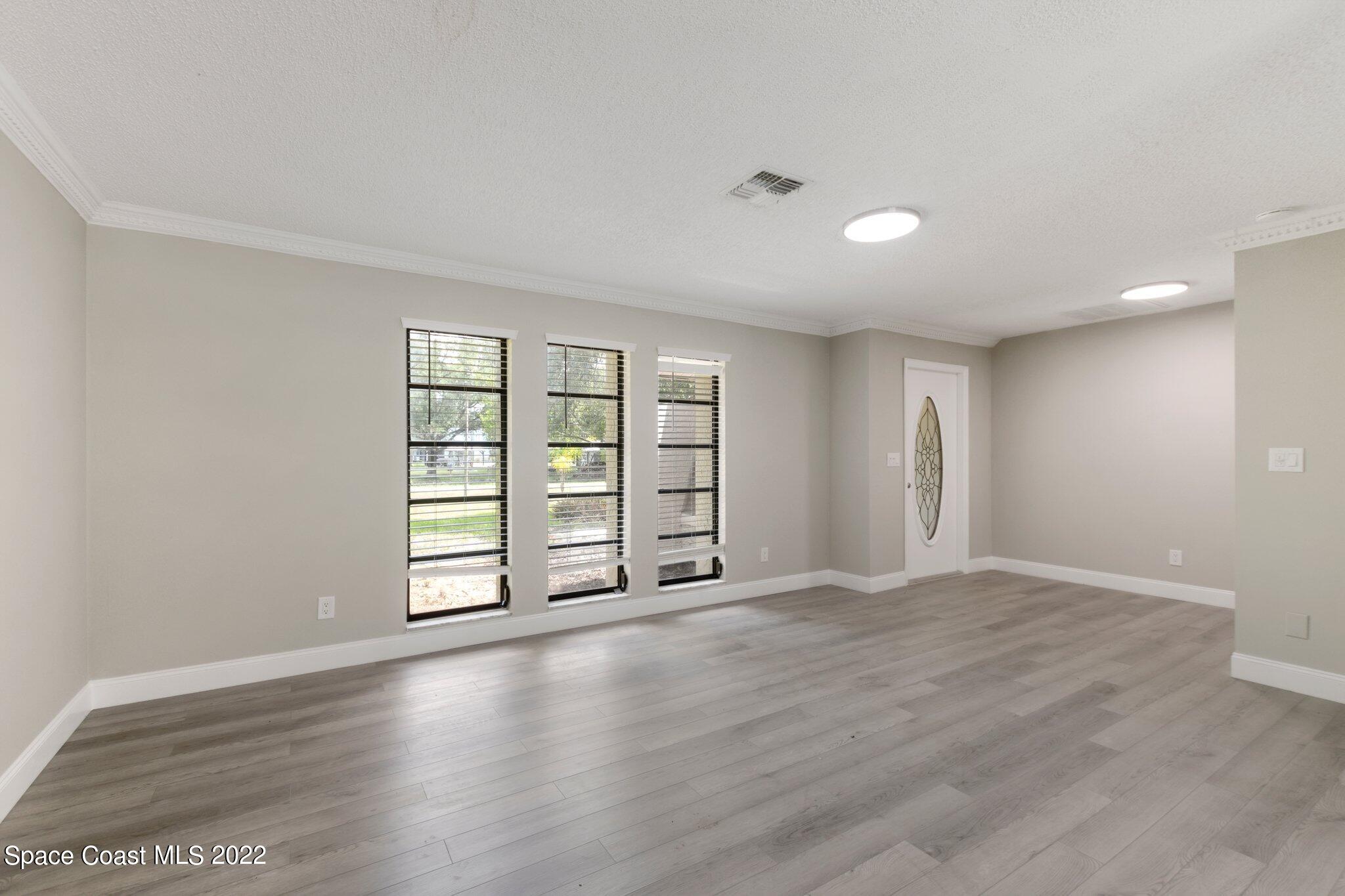 7061 Slater Pines Drive