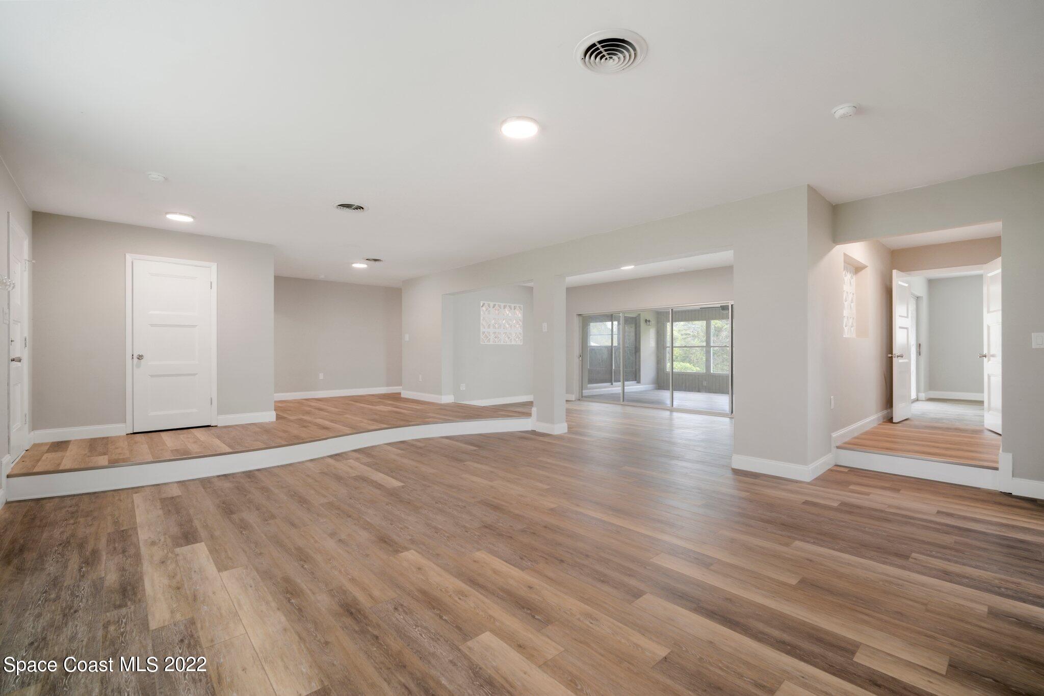 1305 S Highland Park Drive