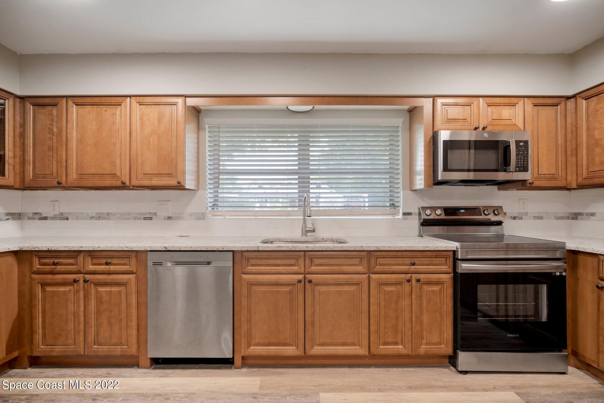 1305 S Highland Park Drive