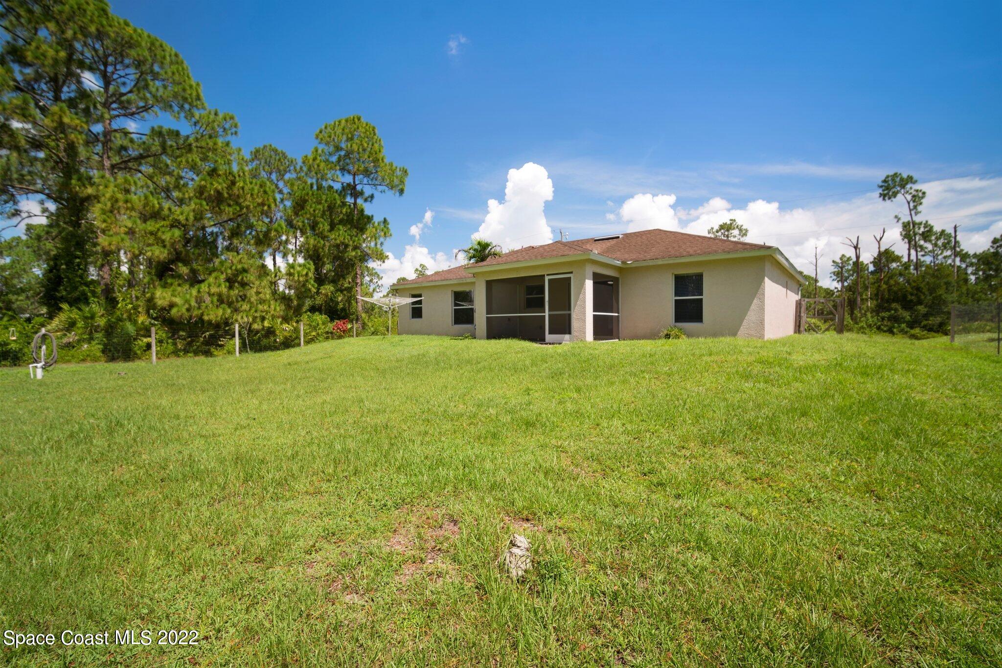 1062 Summa Boulevard