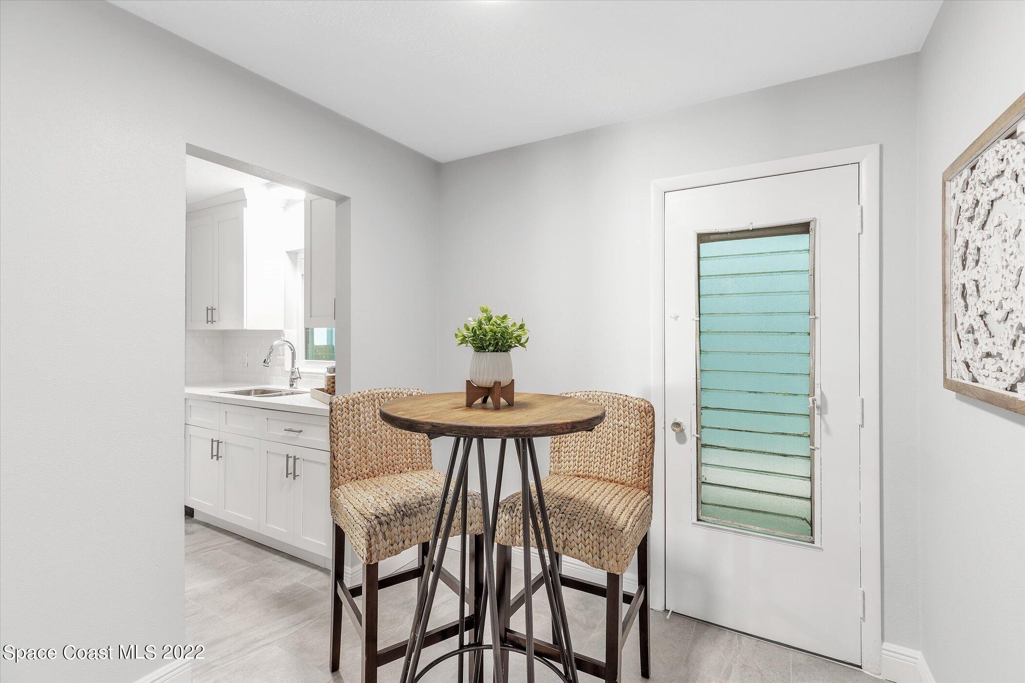 351 Taylor Avenue, 6