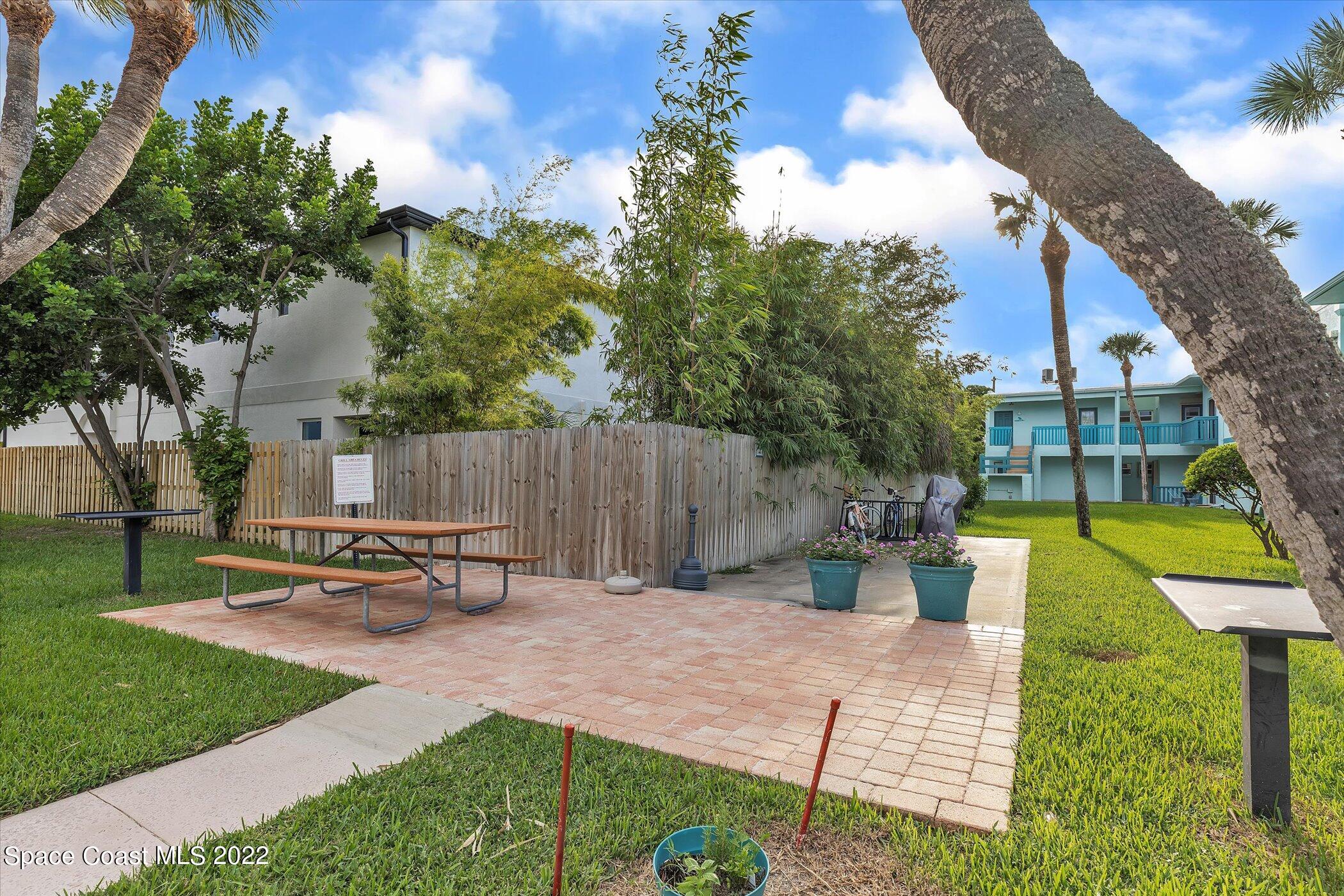 351 Taylor Avenue, 6