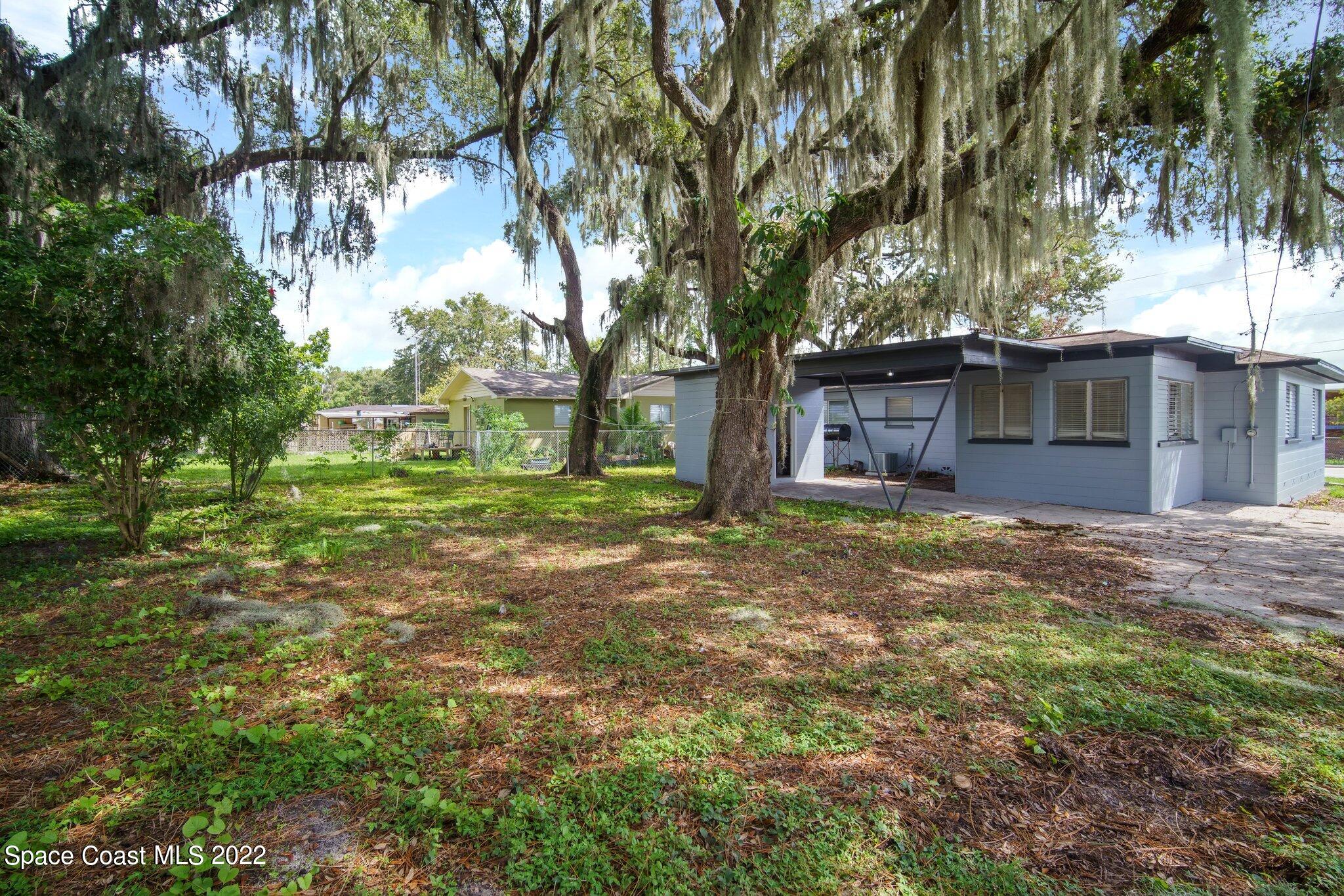 1034 Lakeshore Drive