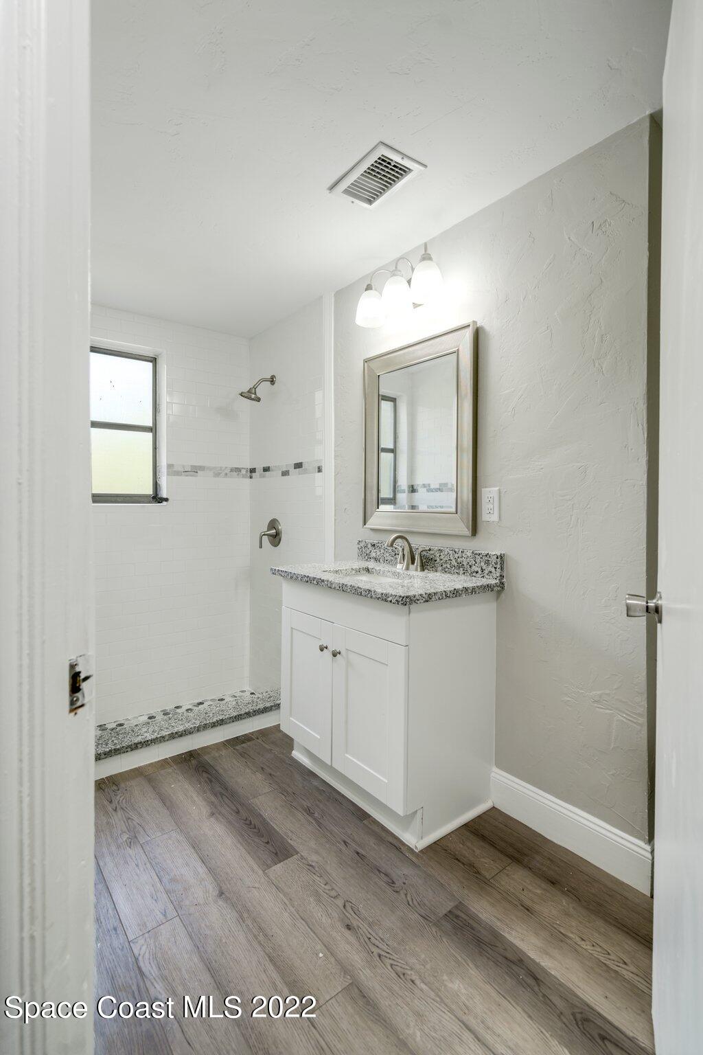 719 W Euclid Avenue, DeLand