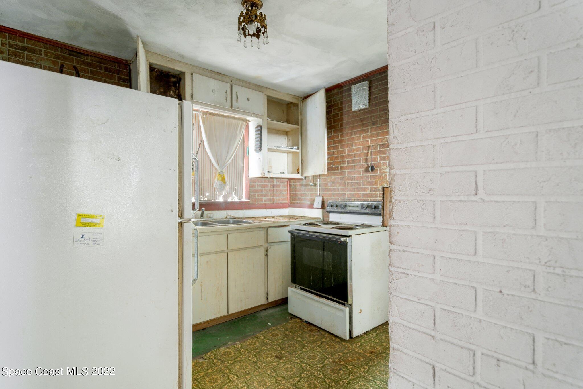 923 M.L.K. Boulevard S