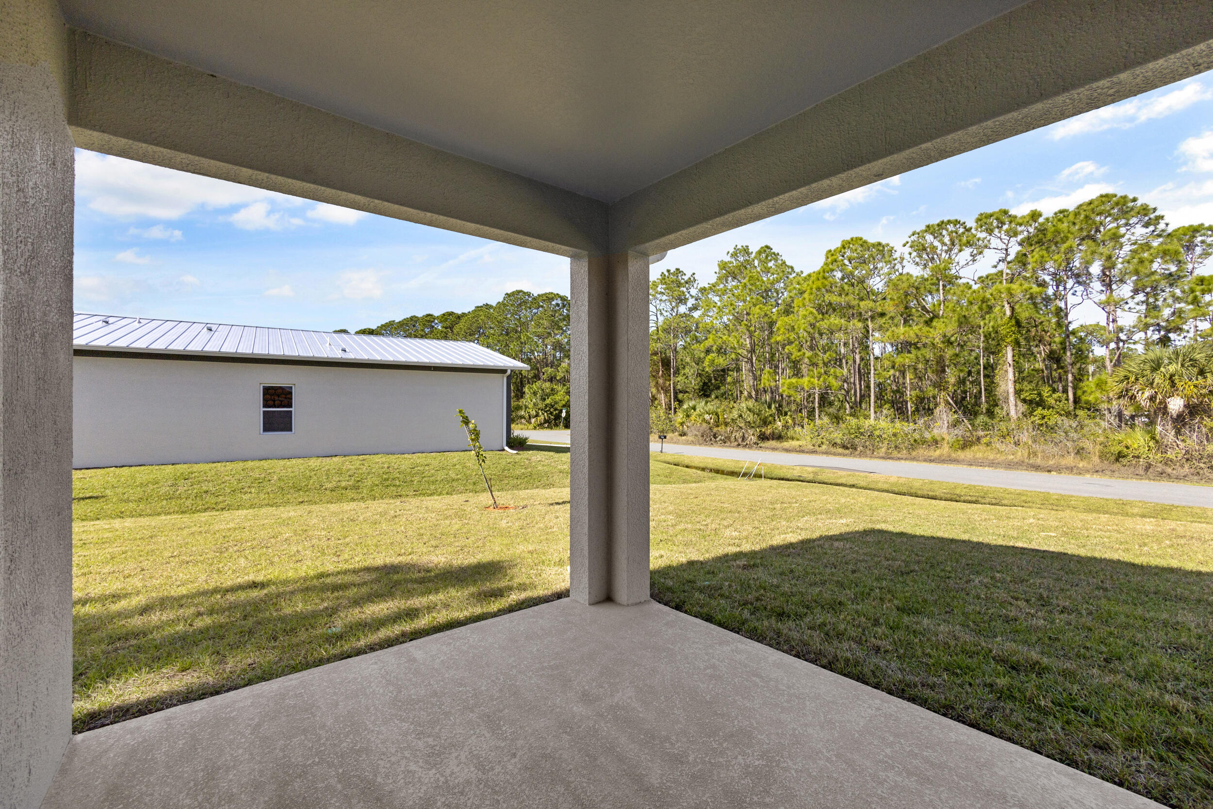 3010 Eldron Boulevard SE