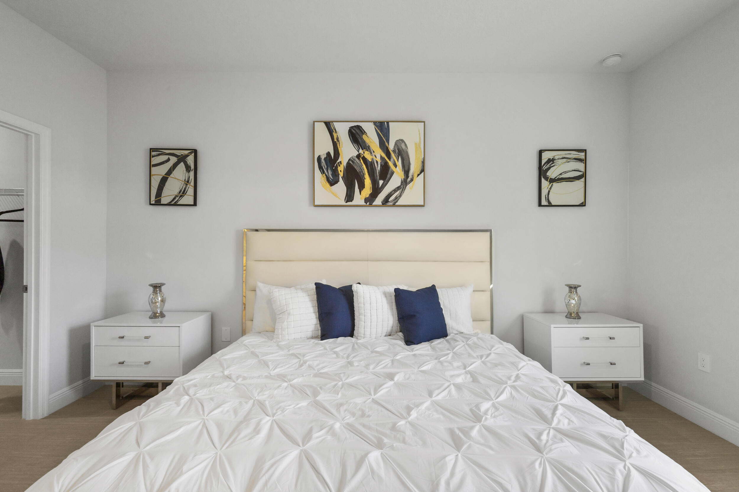 3010 Eldron Boulevard SE