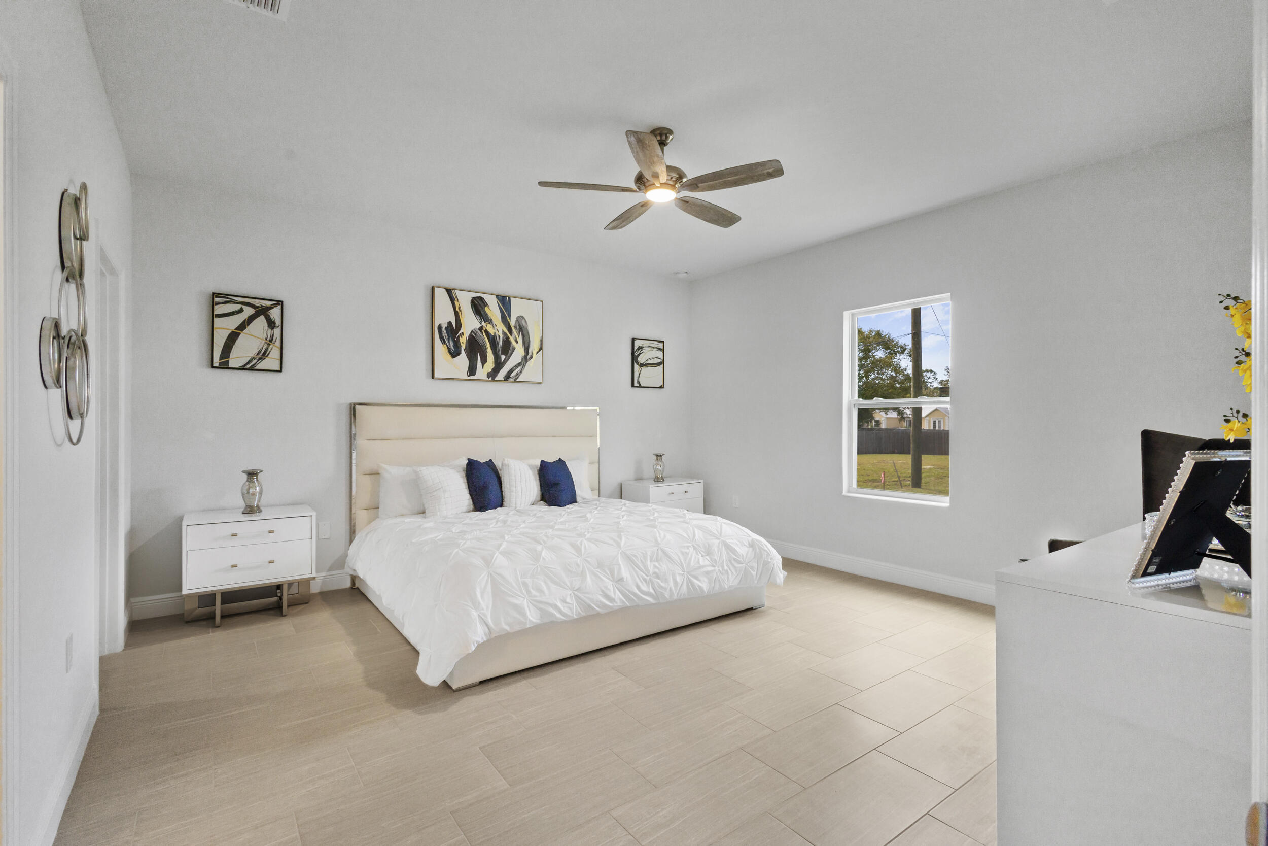 448 St Andre Boulevard SW