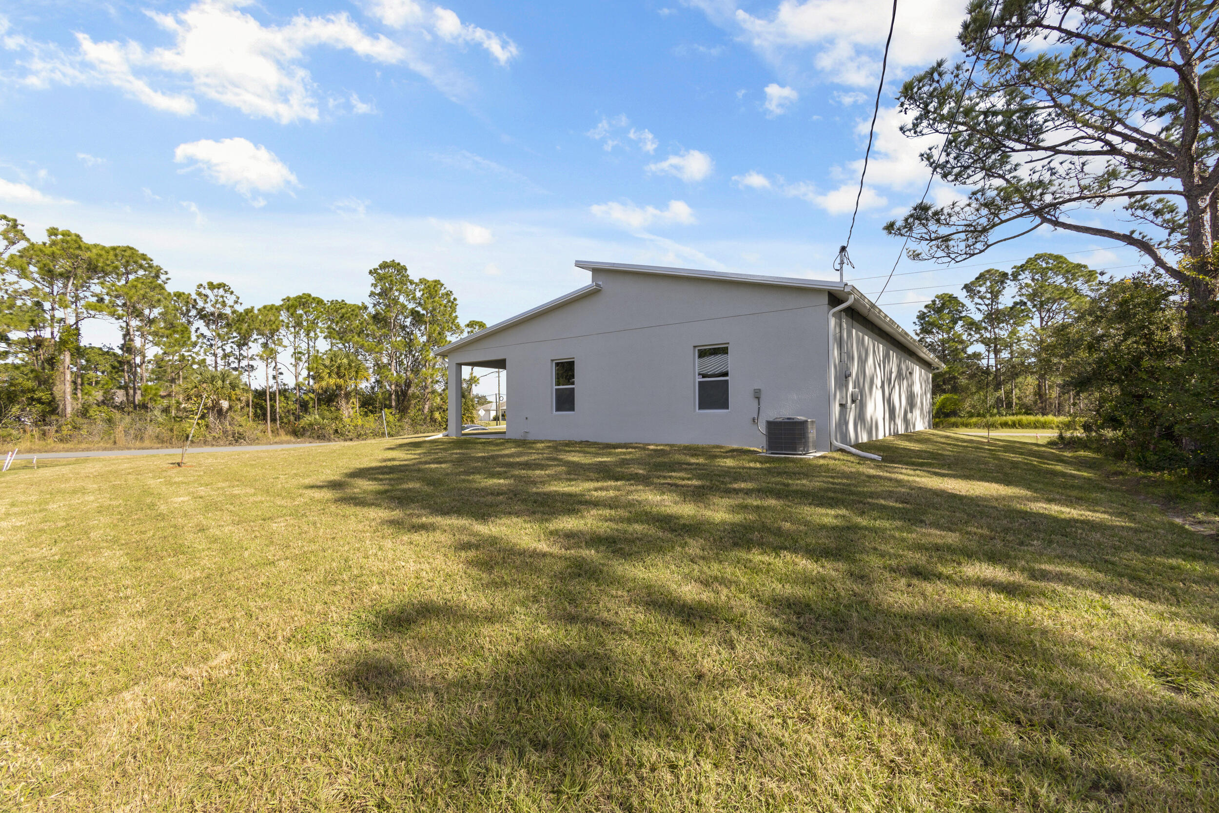 448 St Andre Boulevard SW