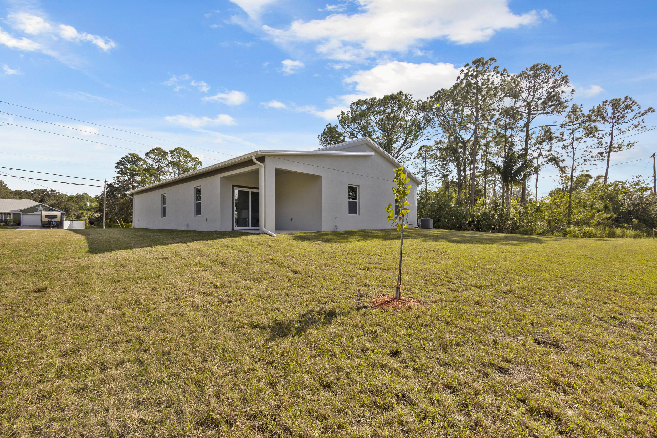 448 St Andre Boulevard SW