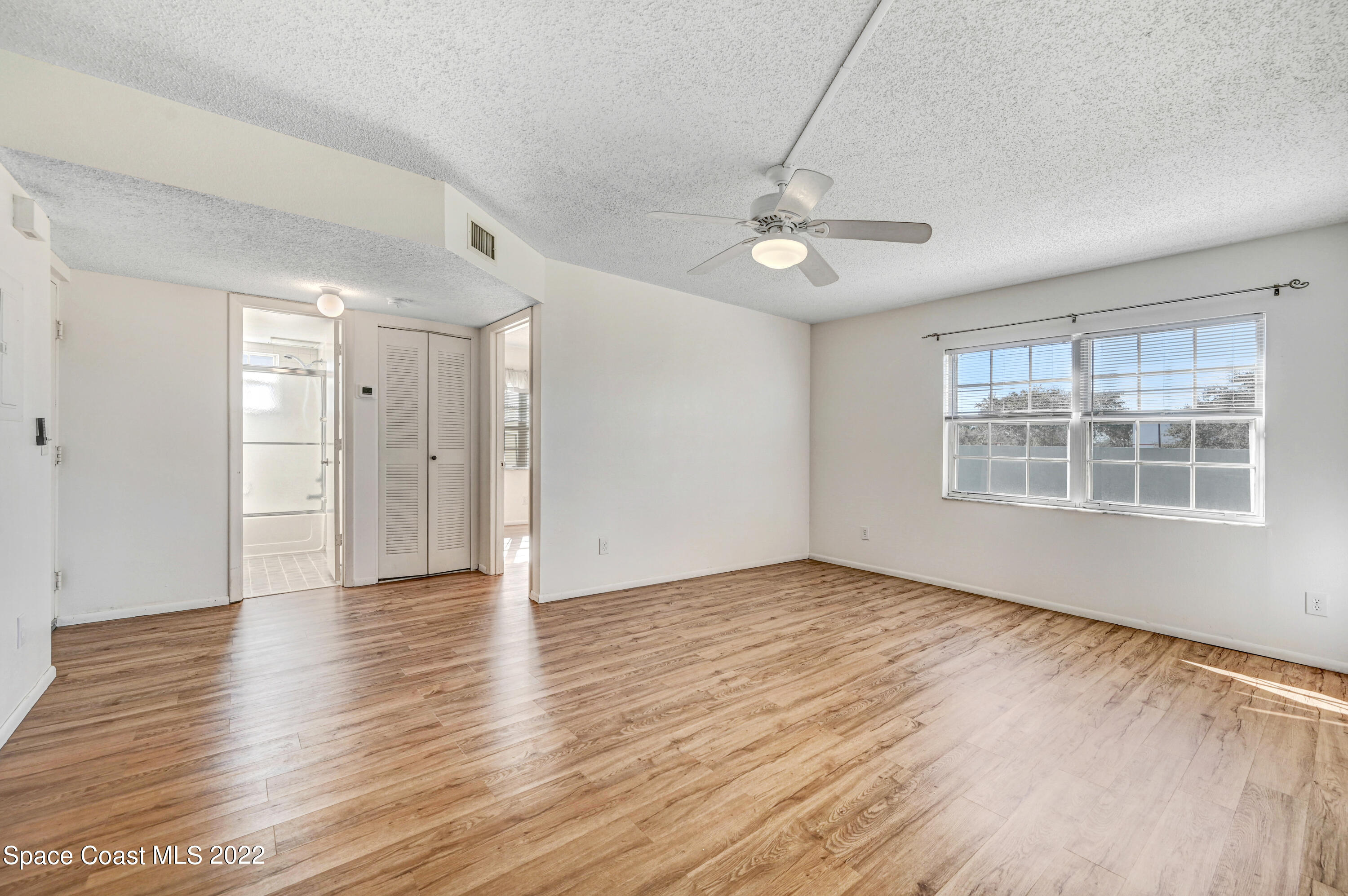 927 Sonesta Avenue NE, 103