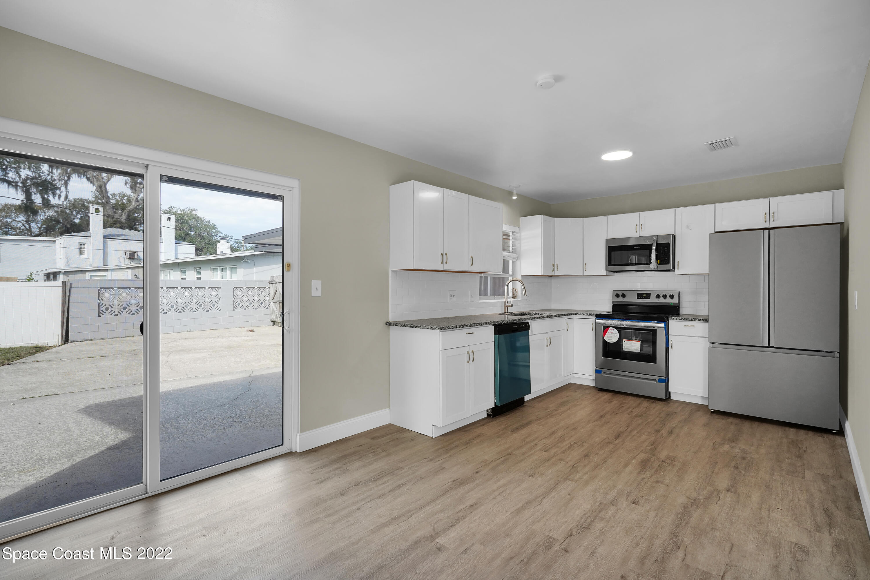 7308 San Jose Boulevard