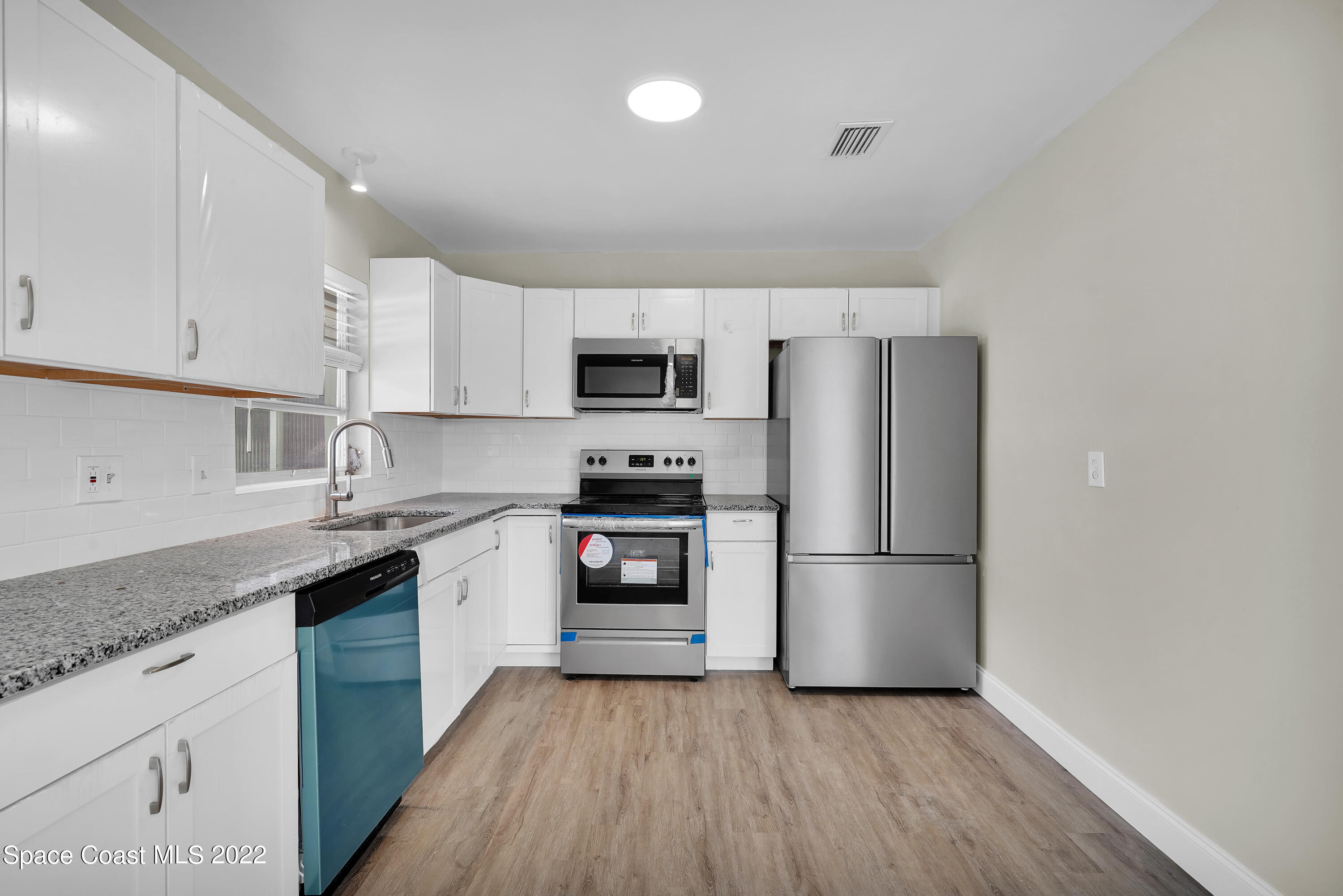 7308 San Jose Boulevard