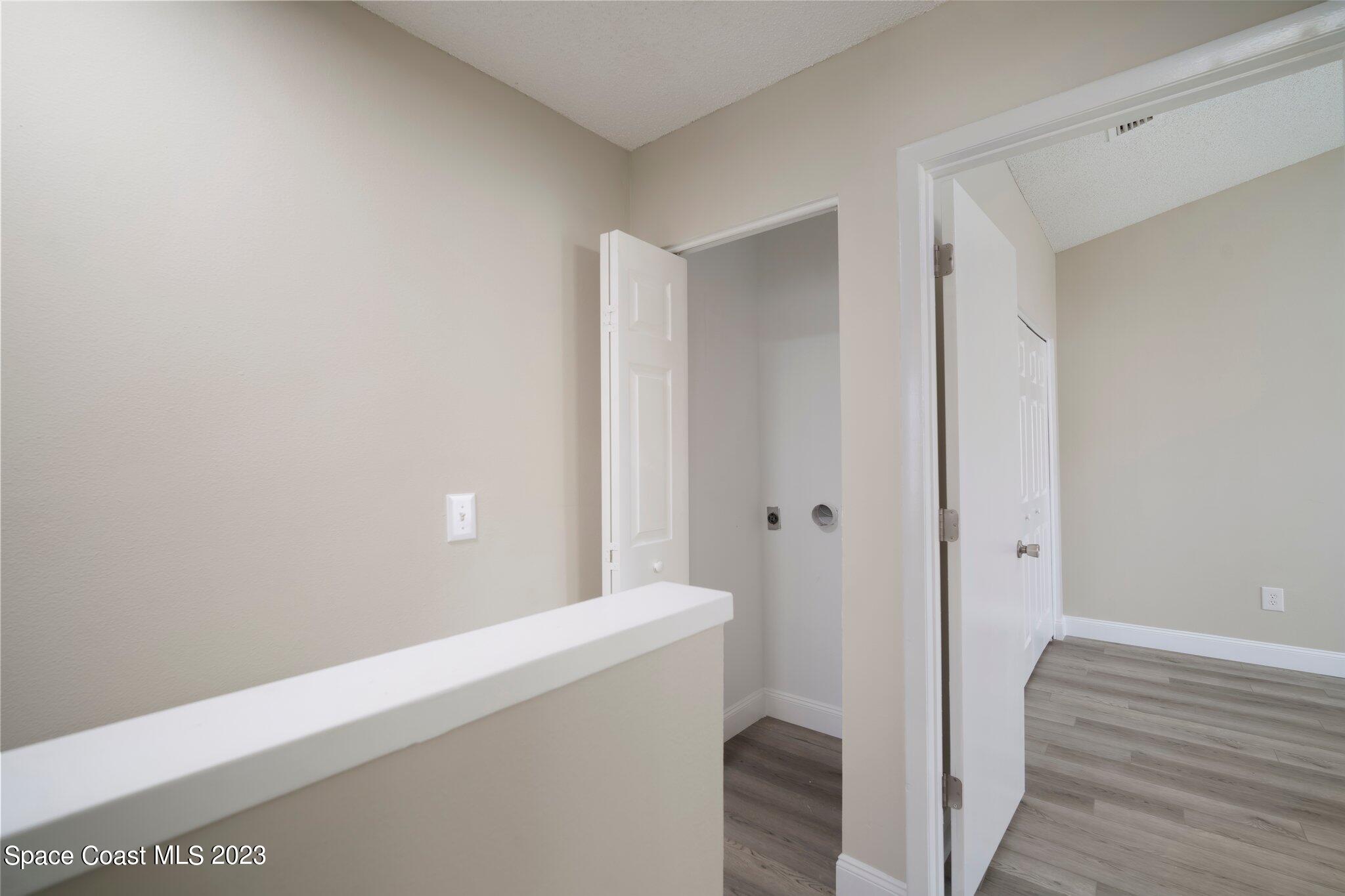 548 Kensington Lake Circle, 2