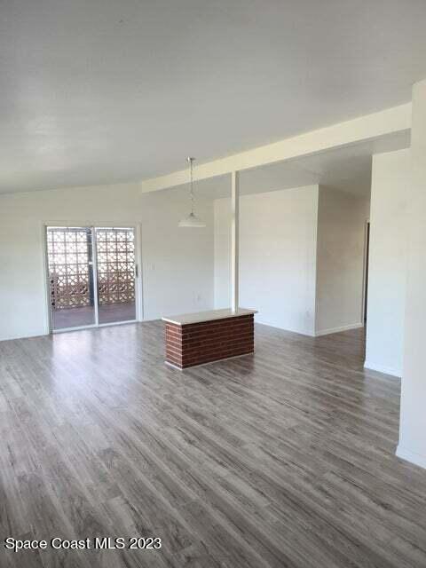 925 Canada Street NE